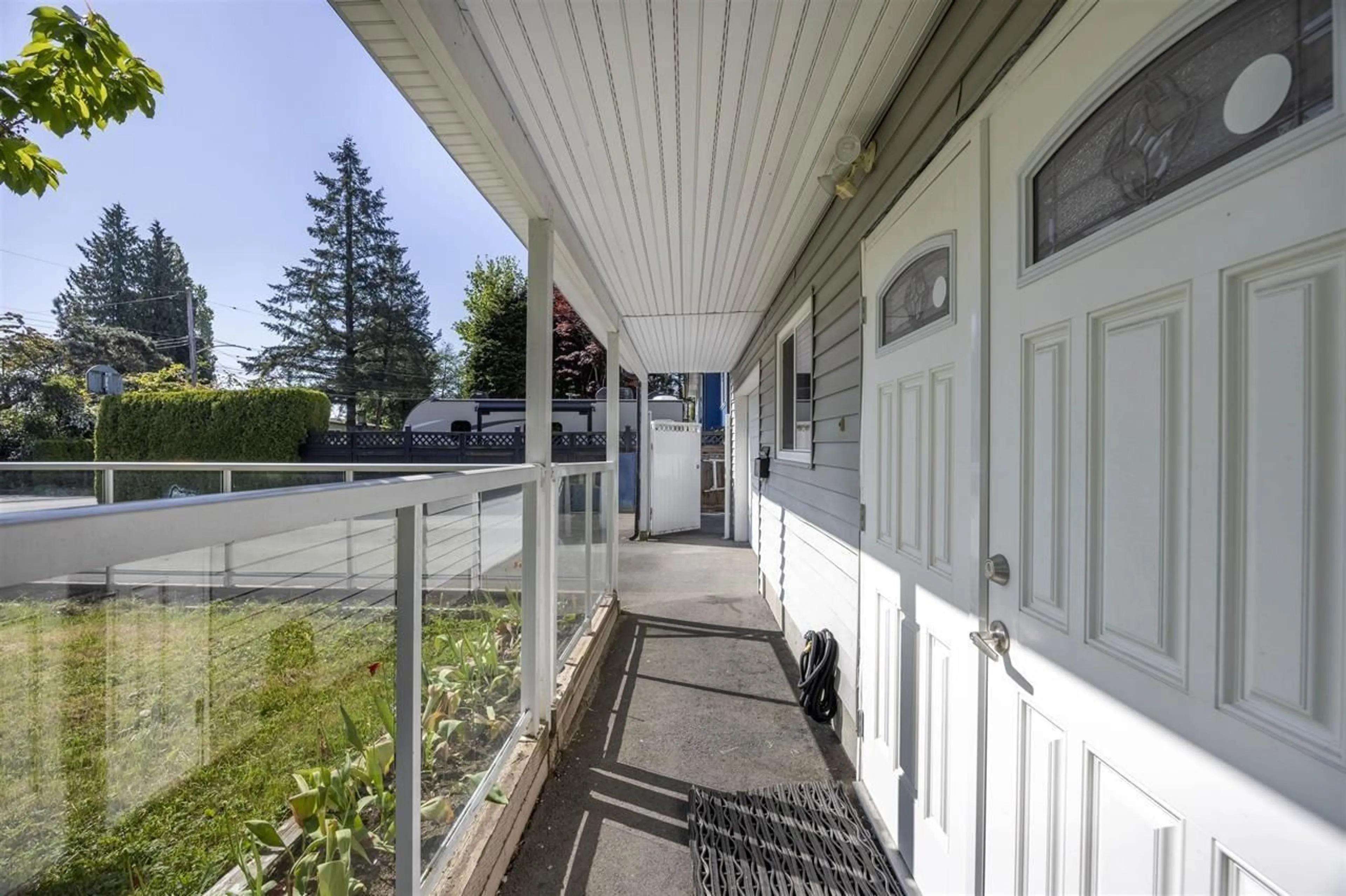 Patio, street for 9923 SEMIAHMOO, Surrey British Columbia V3T3M5