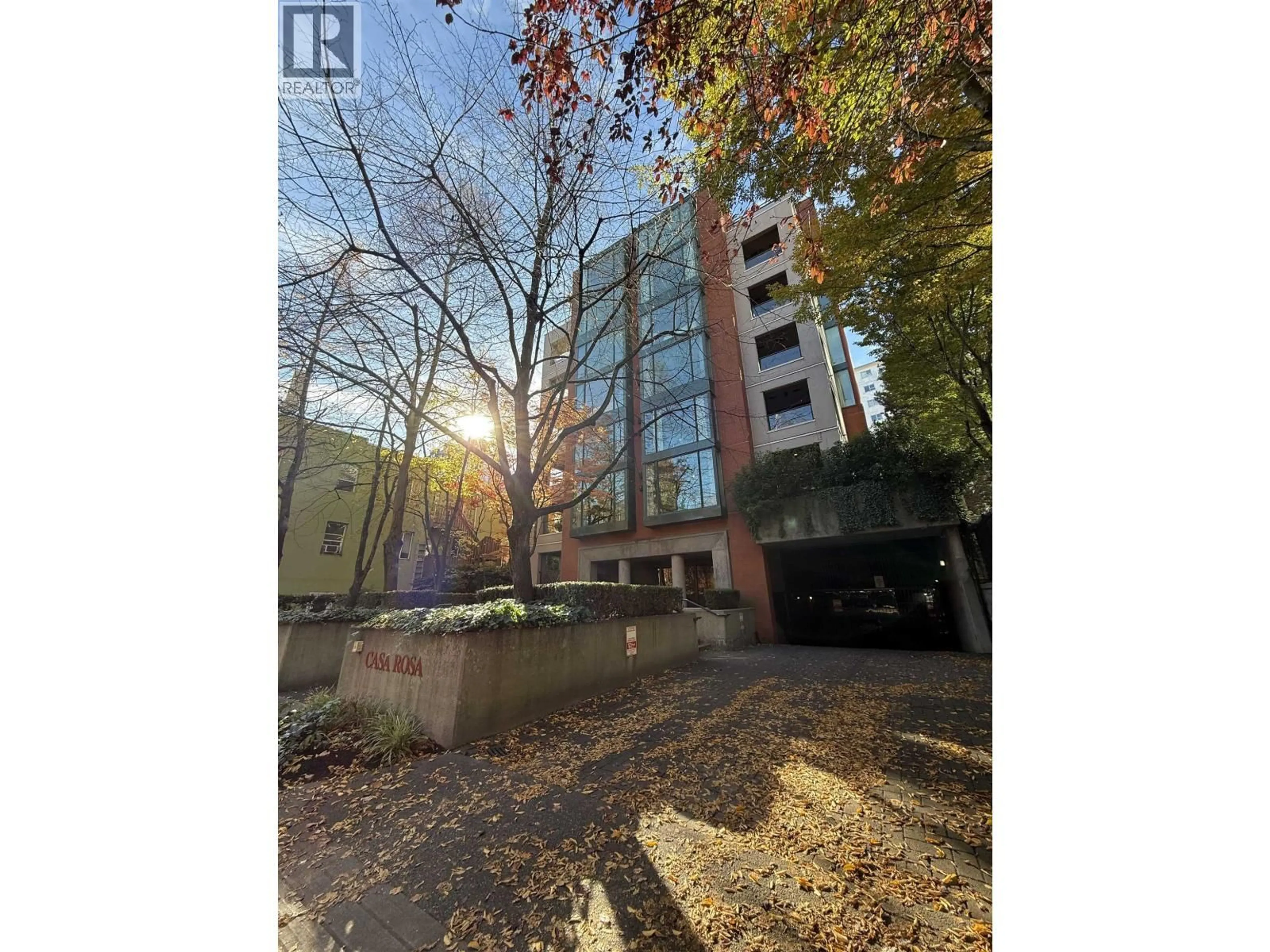 A pic from outside/outdoor area/front of a property/back of a property/a pic from drone, street for 402 - 1818 ROBSON STREET, Vancouver British Columbia V6G1E3