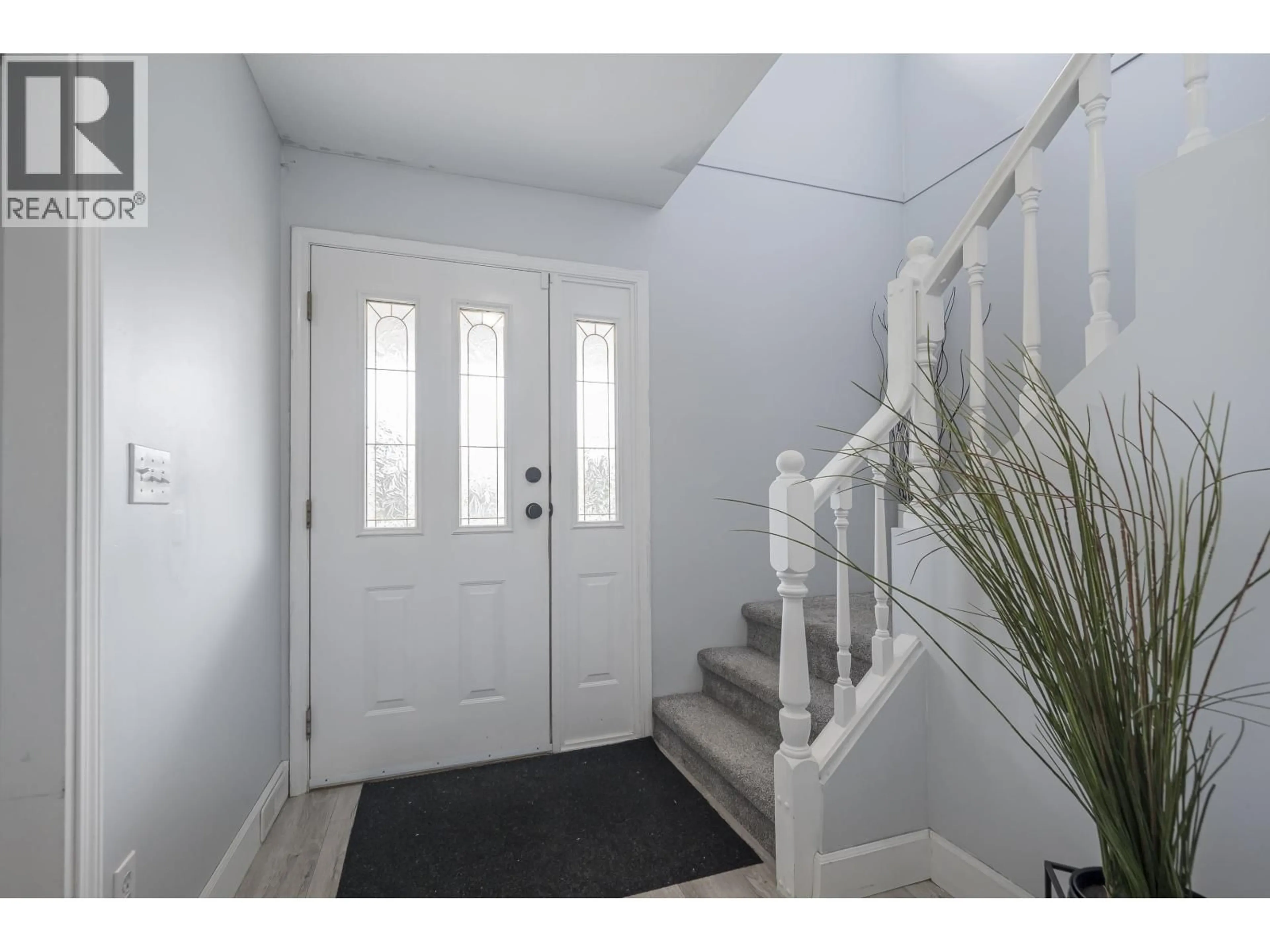 Indoor entryway for 19539 115A AVENUE, Pitt Meadows British Columbia V3Y1R2