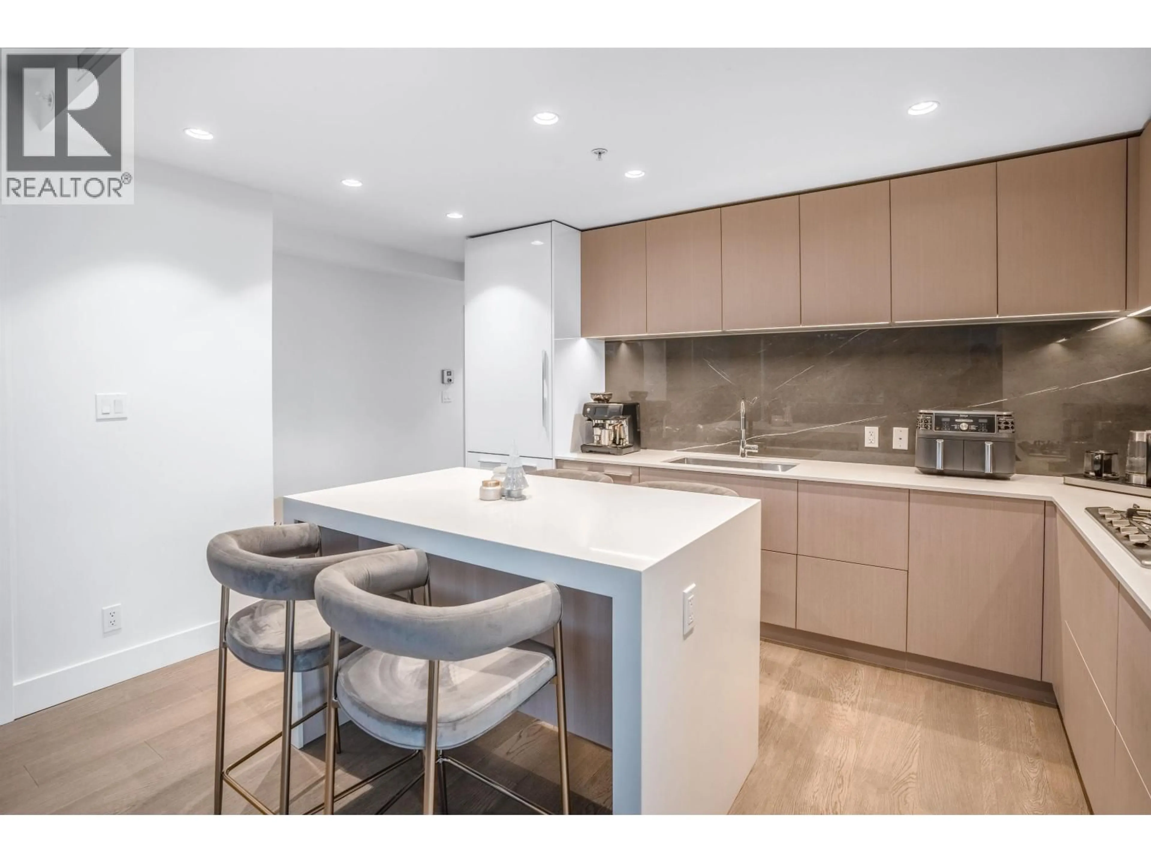 Open concept kitchen, unknown for 306 - 1675 LIONS GATE LANE, North Vancouver British Columbia V7P3B4