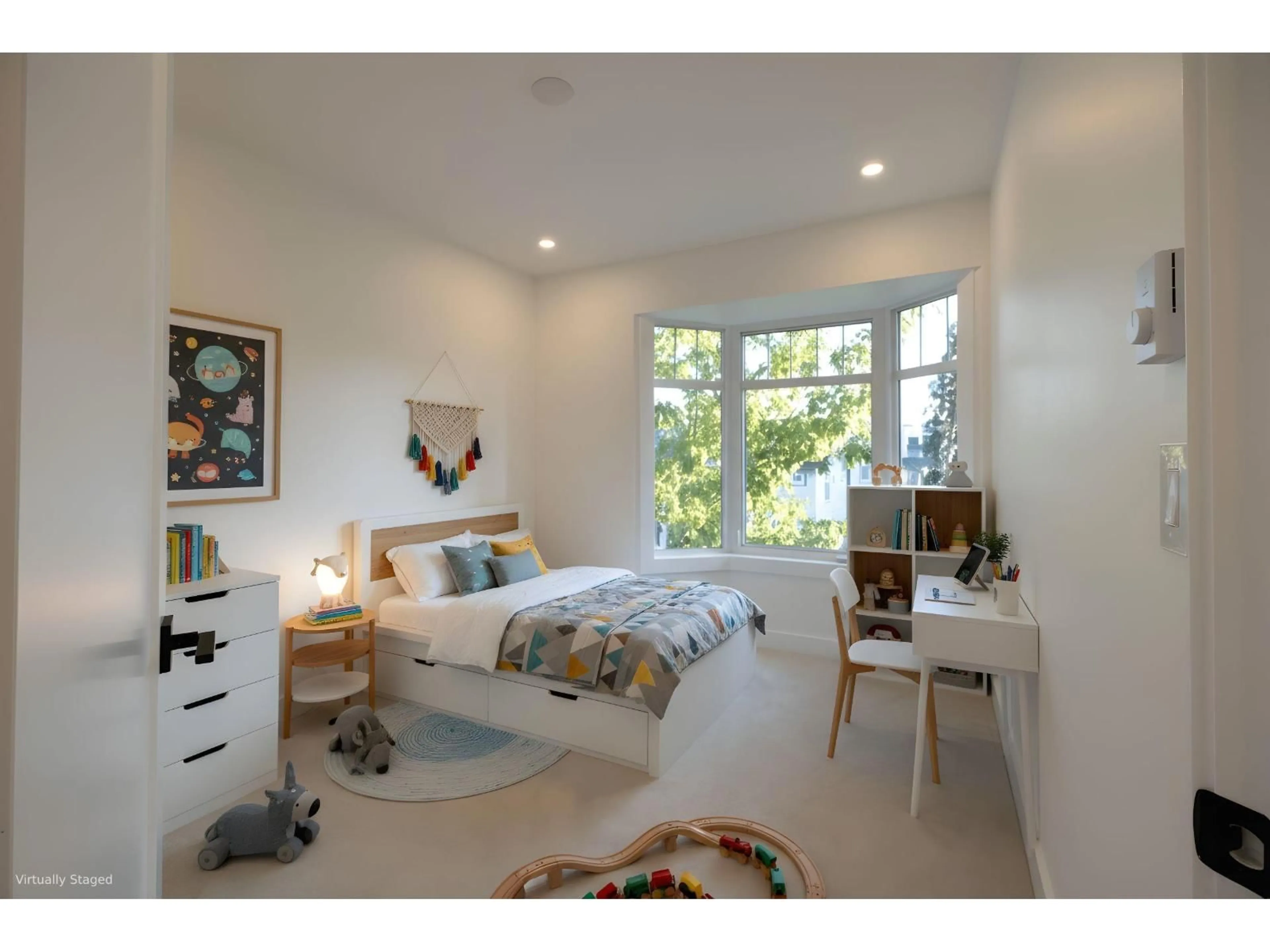 Bedroom with bed, unknown for 5 - 19551 66 AVENUE, Surrey British Columbia V4N0Z5