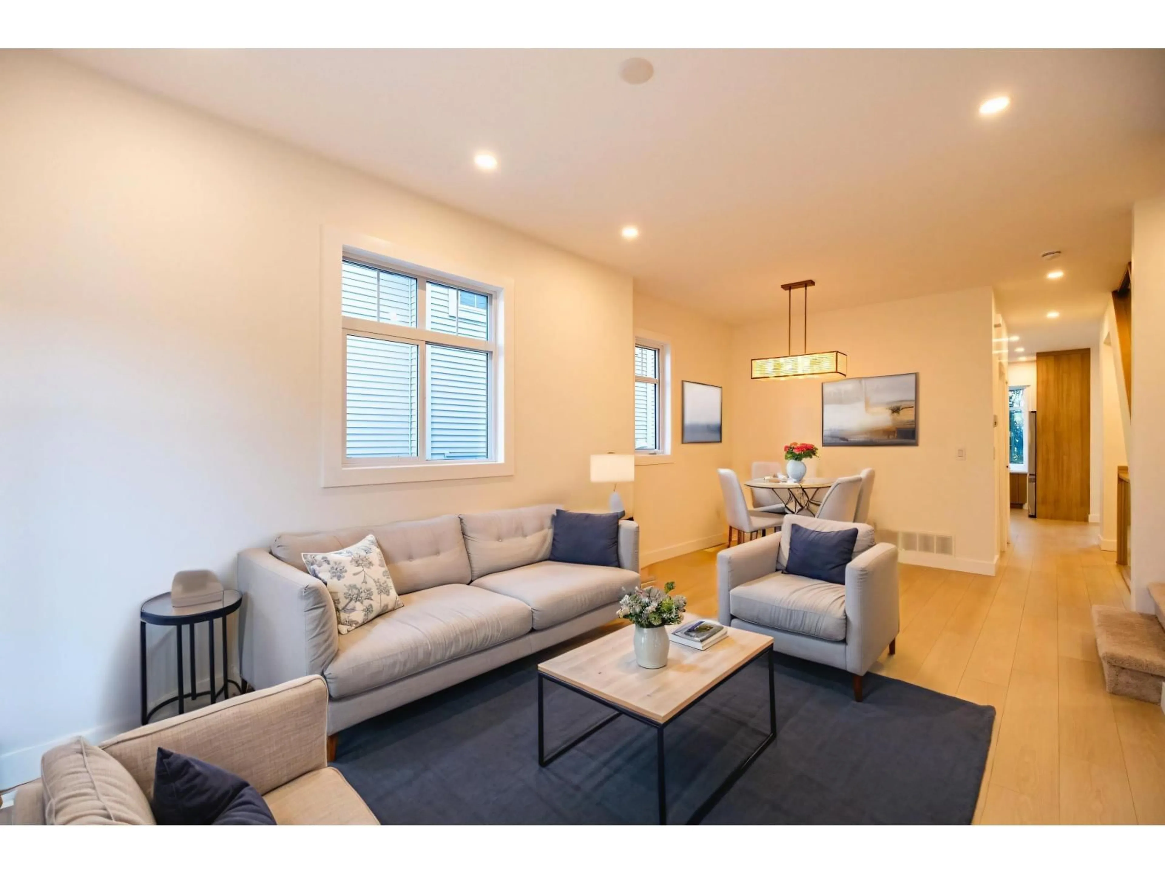 Living room with furniture, unknown for 5 - 19551 66 AVENUE, Surrey British Columbia V4N0Z5