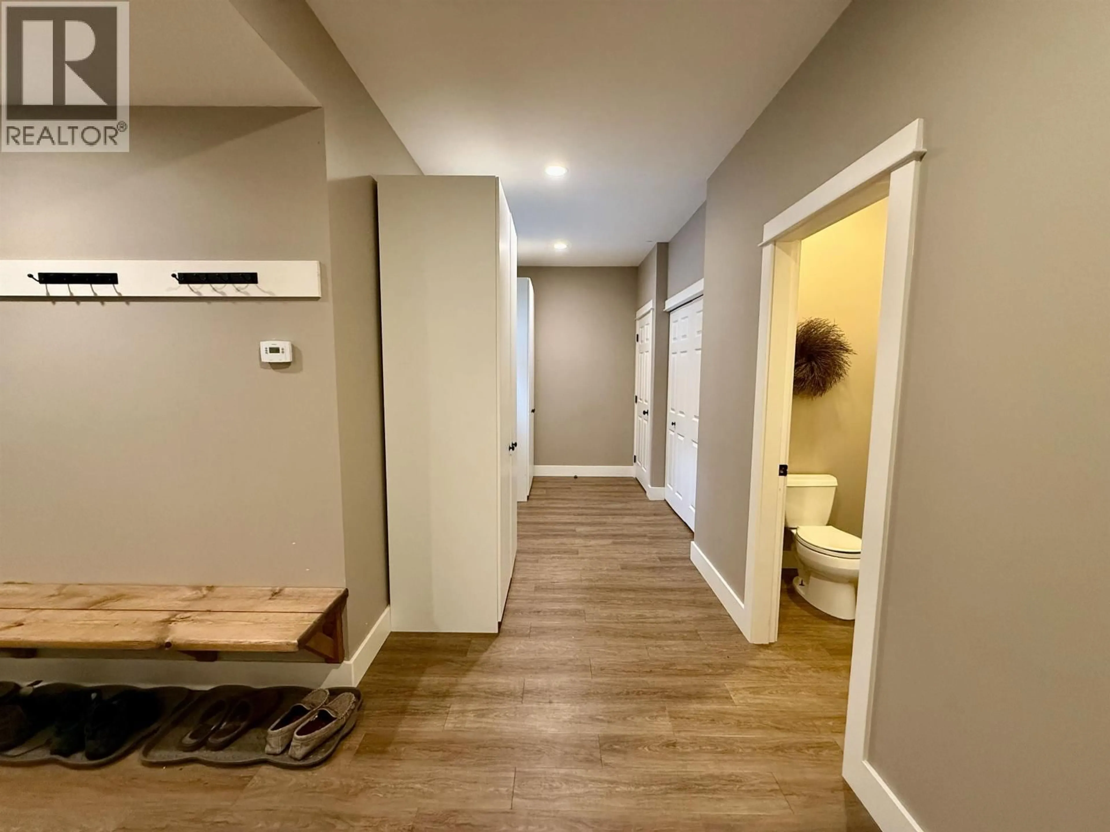 Indoor entryway for 5977 DEMPSEY LAKE ROAD, Lac La Hache British Columbia V0K1T0