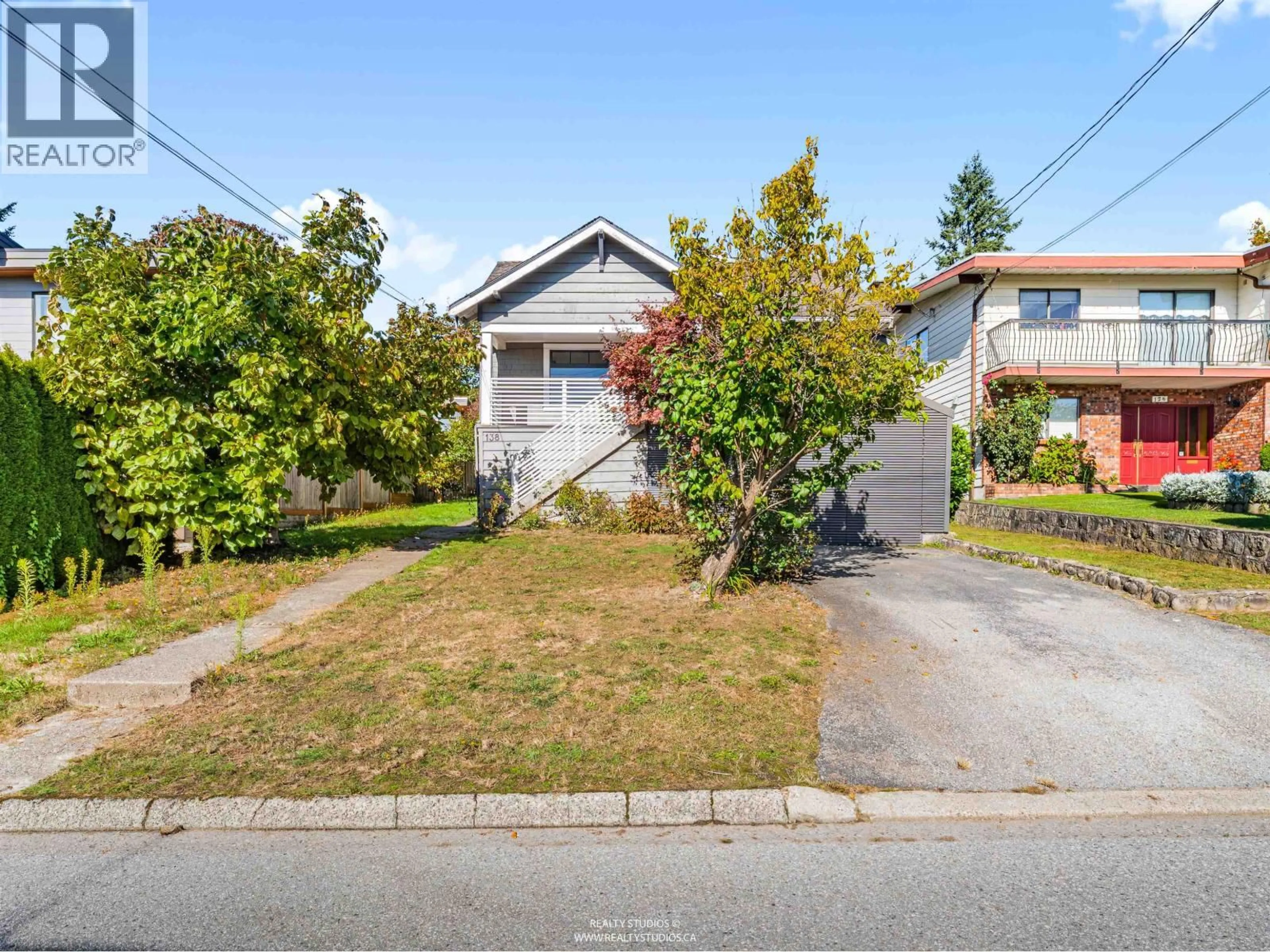 A pic from outside/outdoor area/front of a property/back of a property/a pic from drone, street for 138 KINGS ROAD, North Vancouver British Columbia V7N2L8