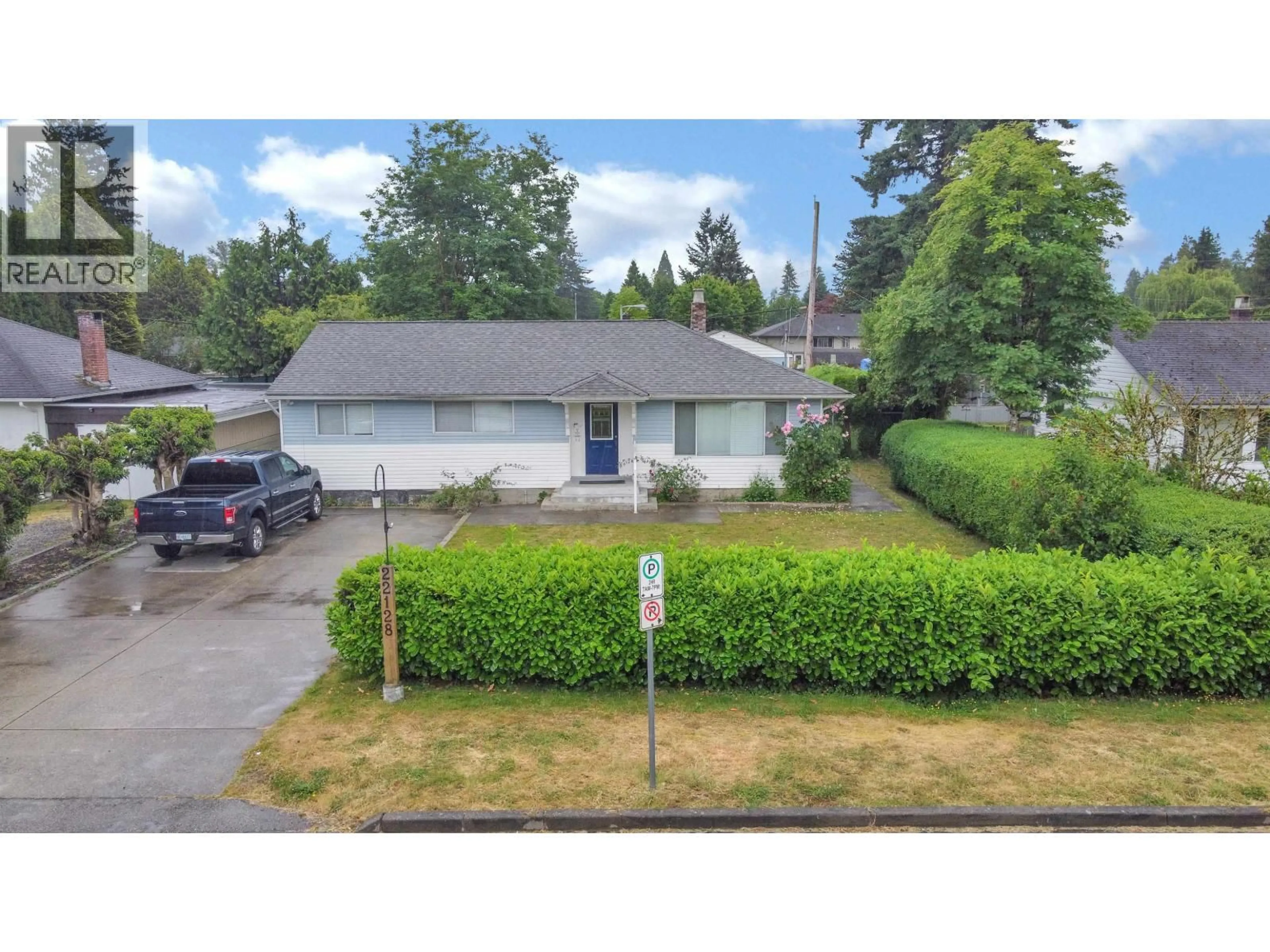 A pic from outside/outdoor area/front of a property/back of a property/a pic from drone, street for 22128 119 AVENUE, Maple Ridge British Columbia V2X2Y8