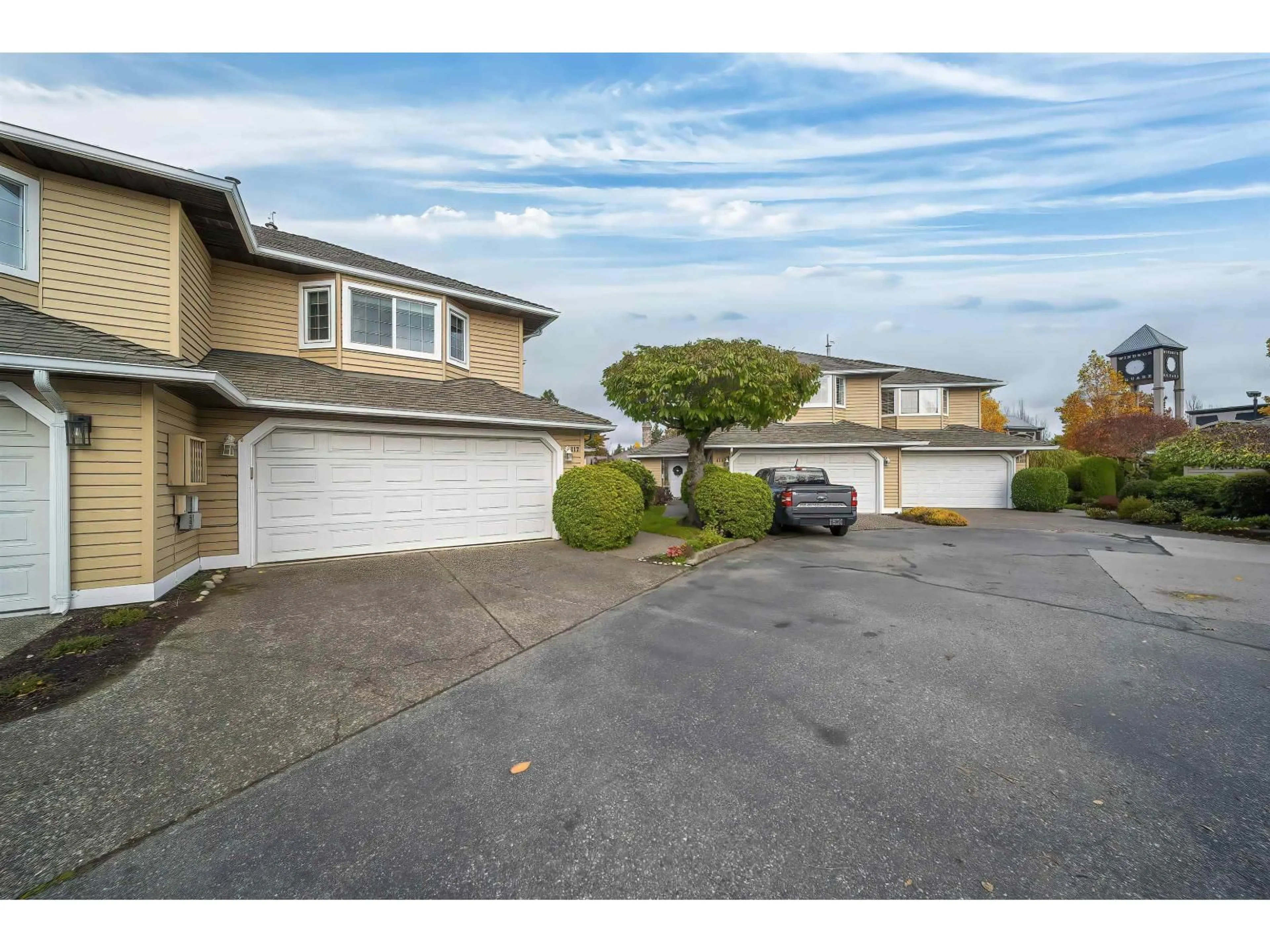 A pic from outside/outdoor area/front of a property/back of a property/a pic from drone, street for 117 - 15121 19, Surrey British Columbia V4A8J4