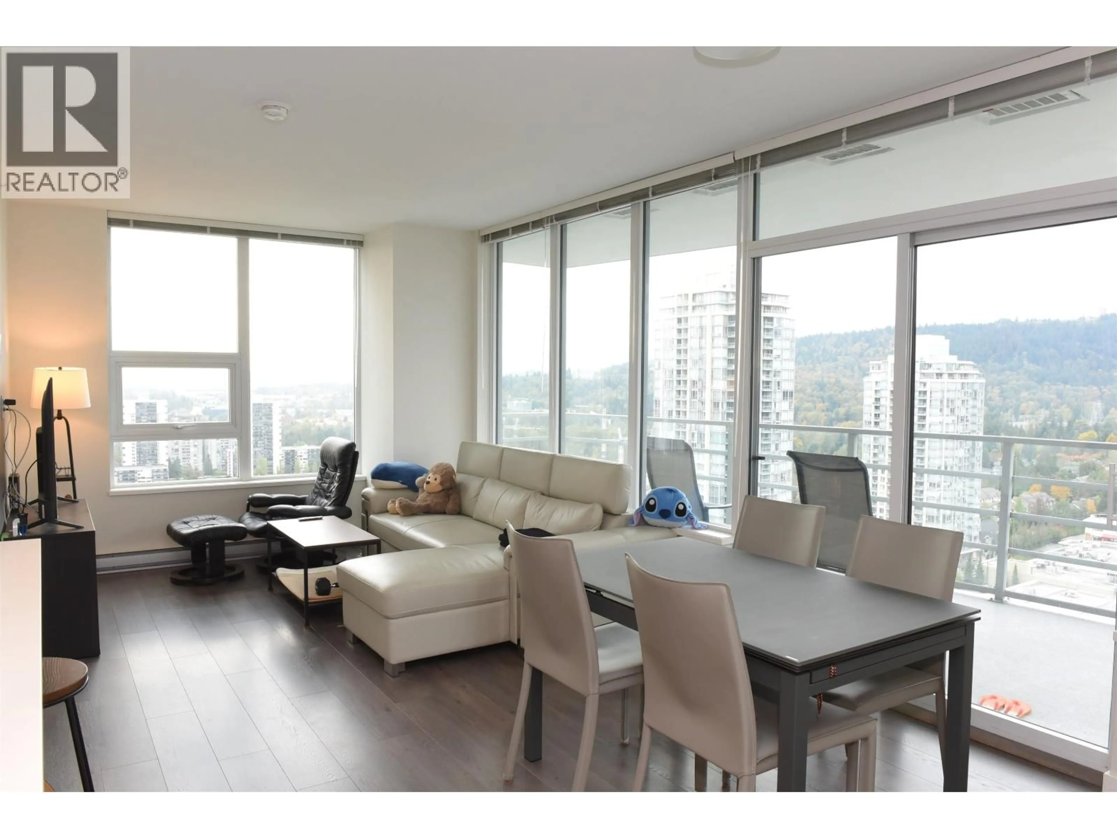 Living room with furniture, wood/laminate floor for 2502 - 530 WHITING WAY, Coquitlam British Columbia V3J0J4