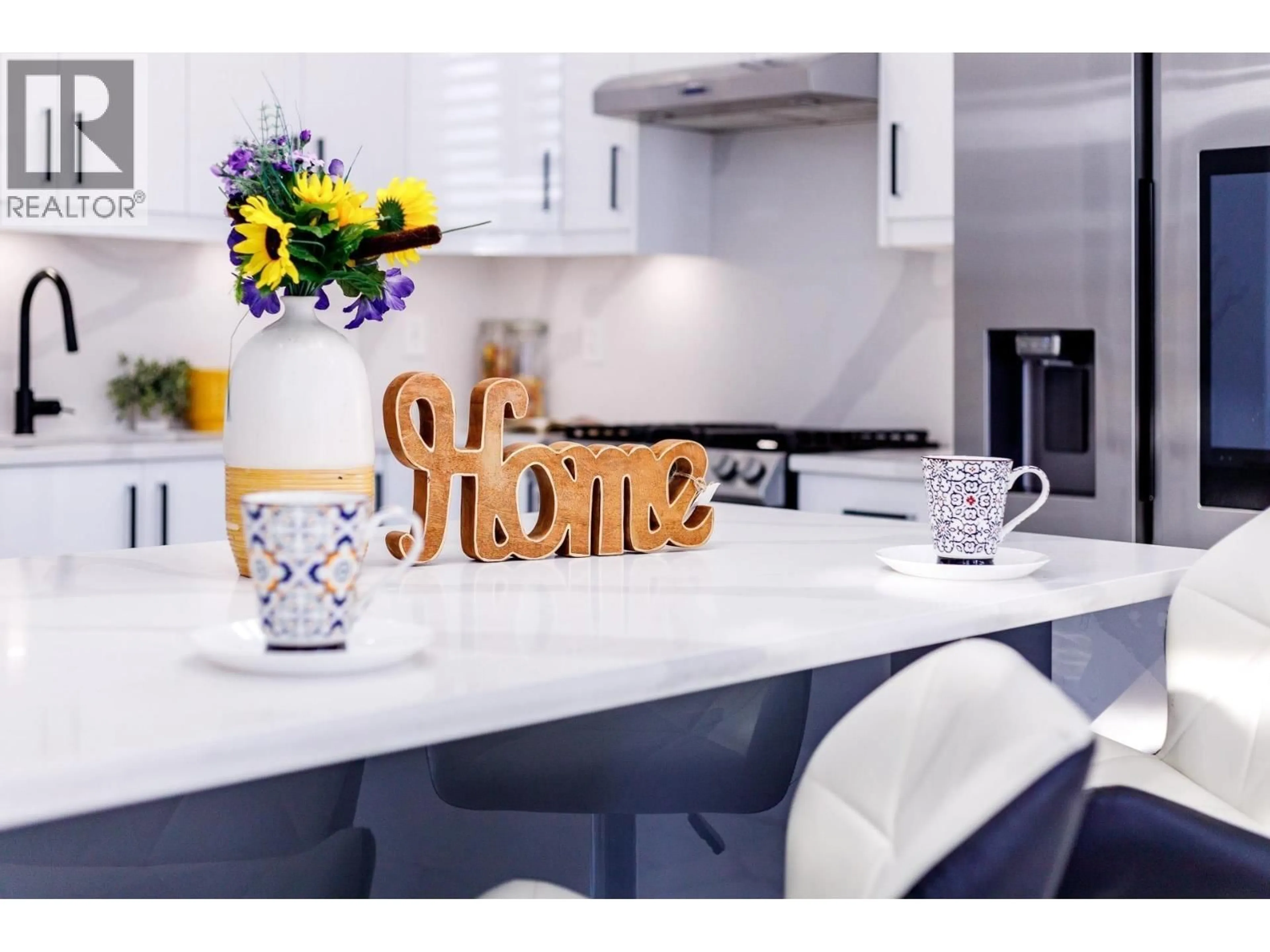 Contemporary kitchen, unknown for 836 MACINTOSH STREET, Coquitlam British Columbia V3J4Z2