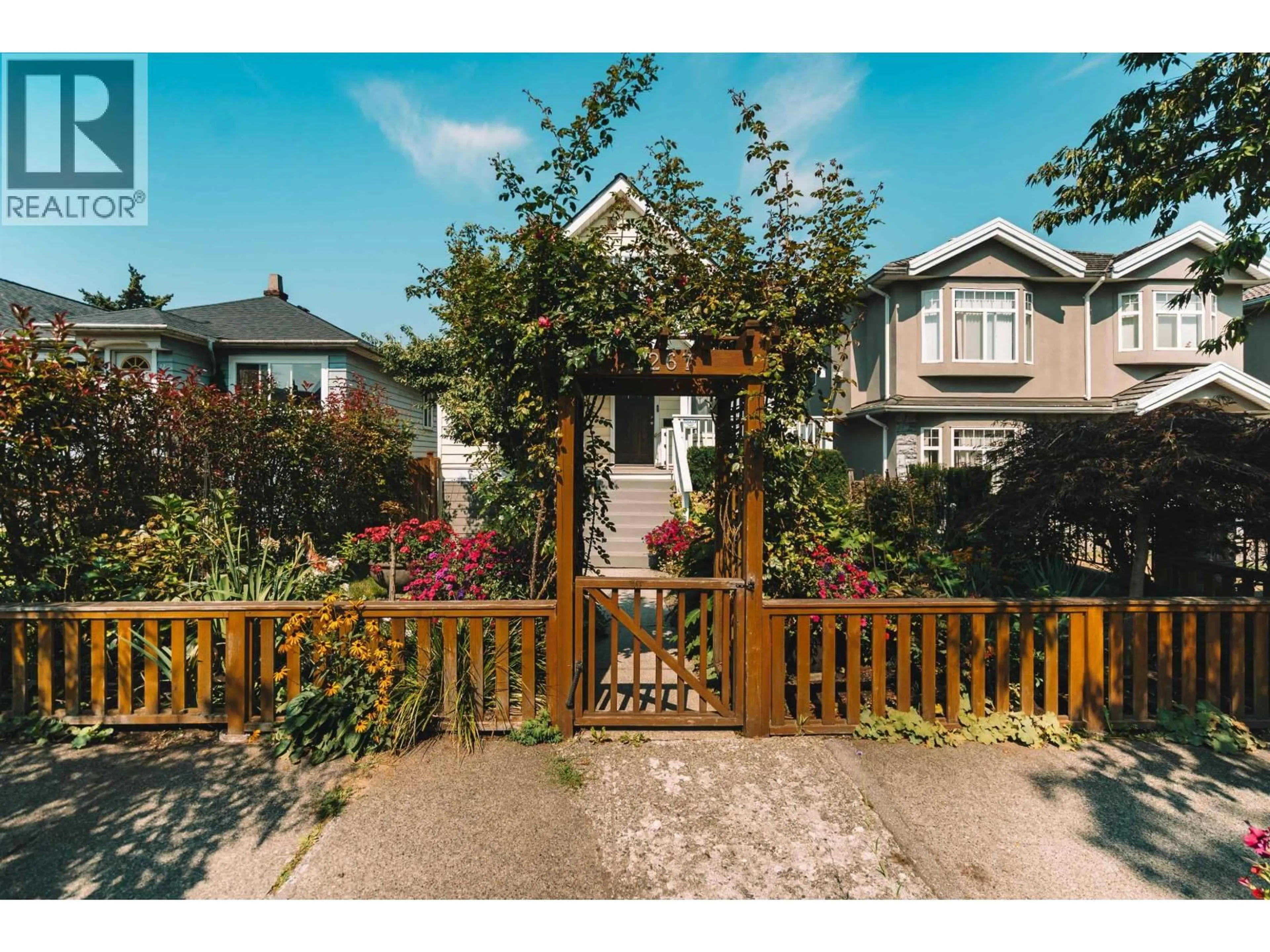 Unknown for 2267 NAPIER STREET, Vancouver British Columbia V5L2P3