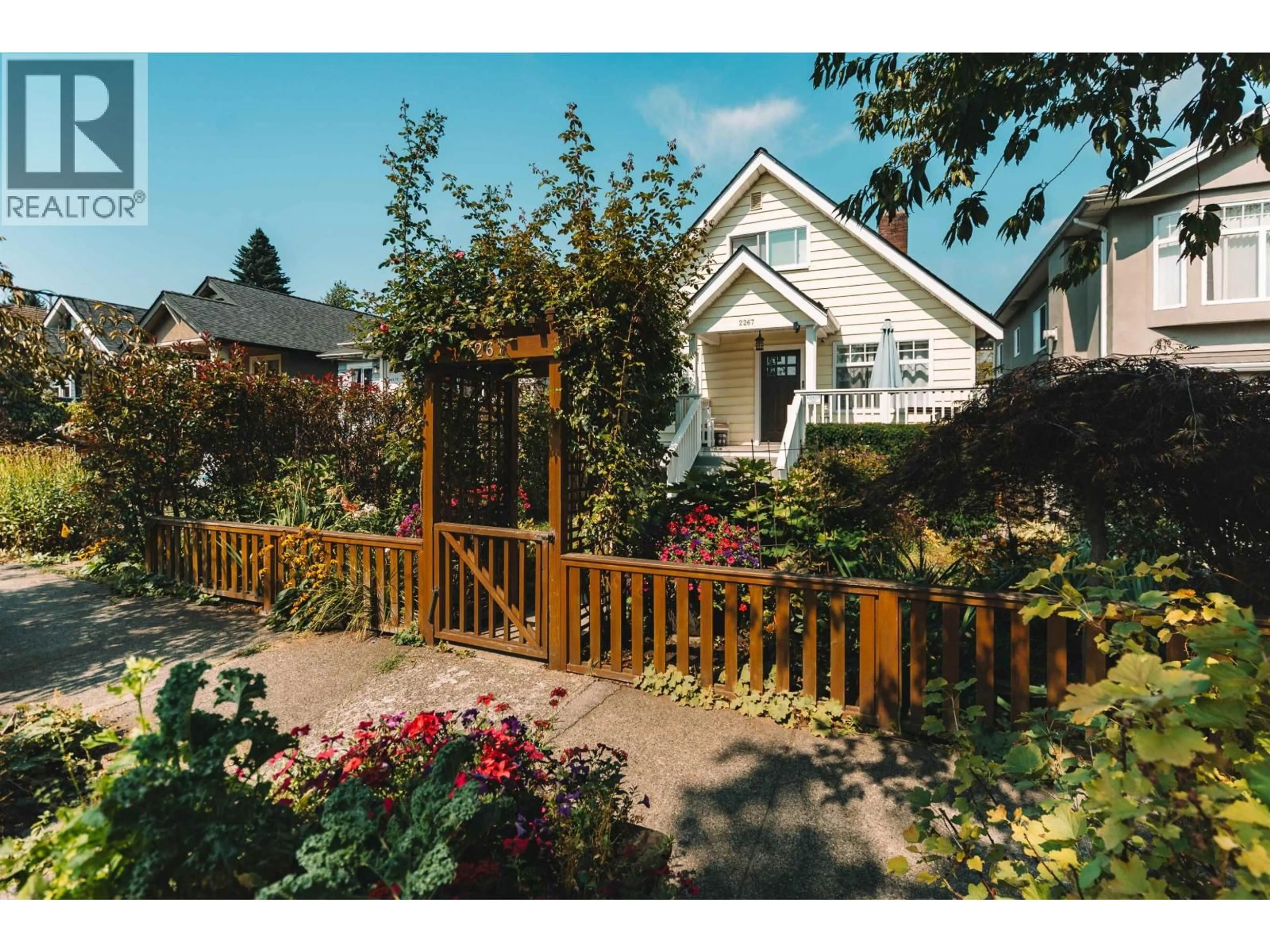 Unknown for 2267 NAPIER STREET, Vancouver British Columbia V5L2P3