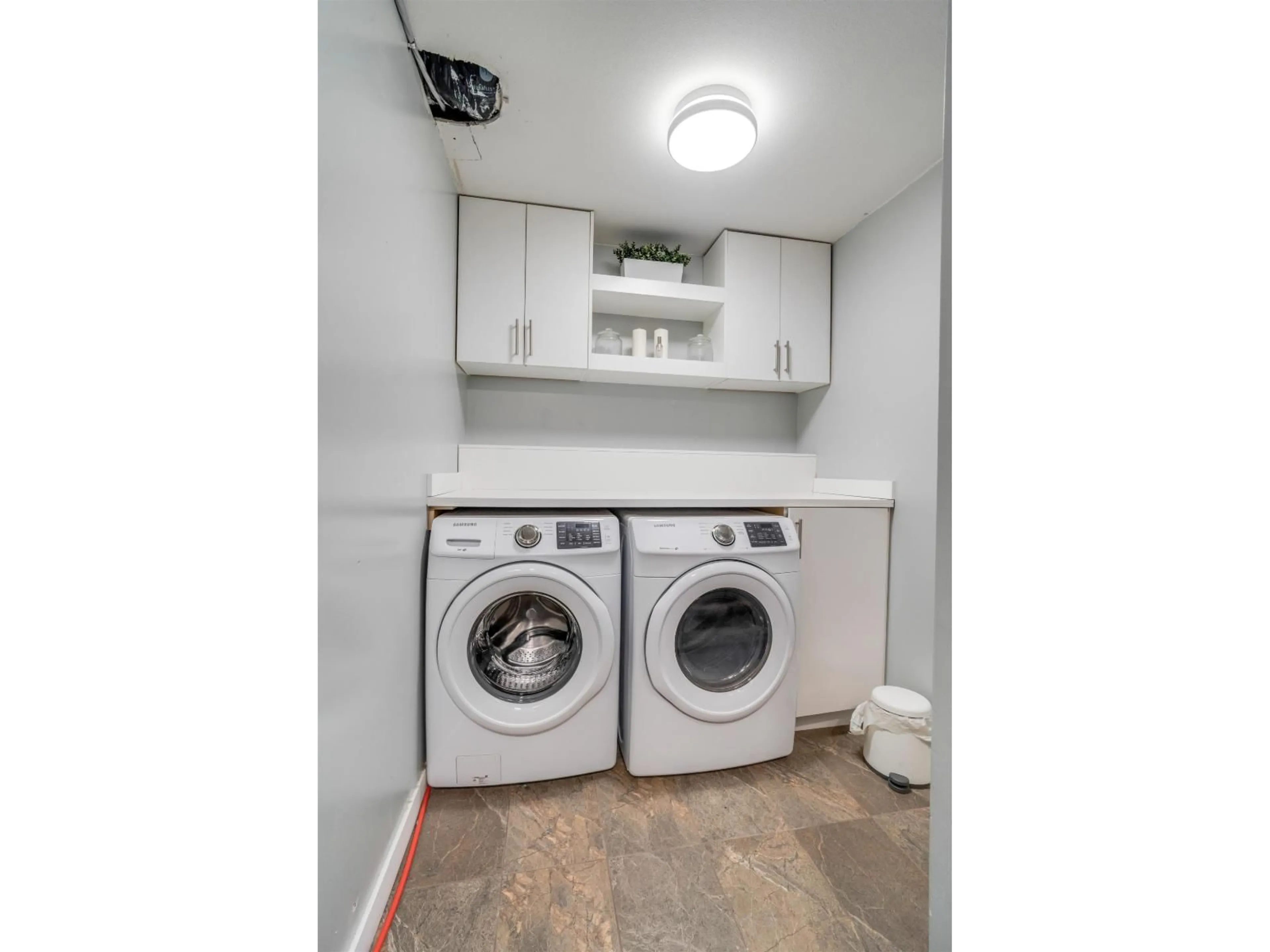 Laundry room for 14676 79, Surrey British Columbia V3S2W2