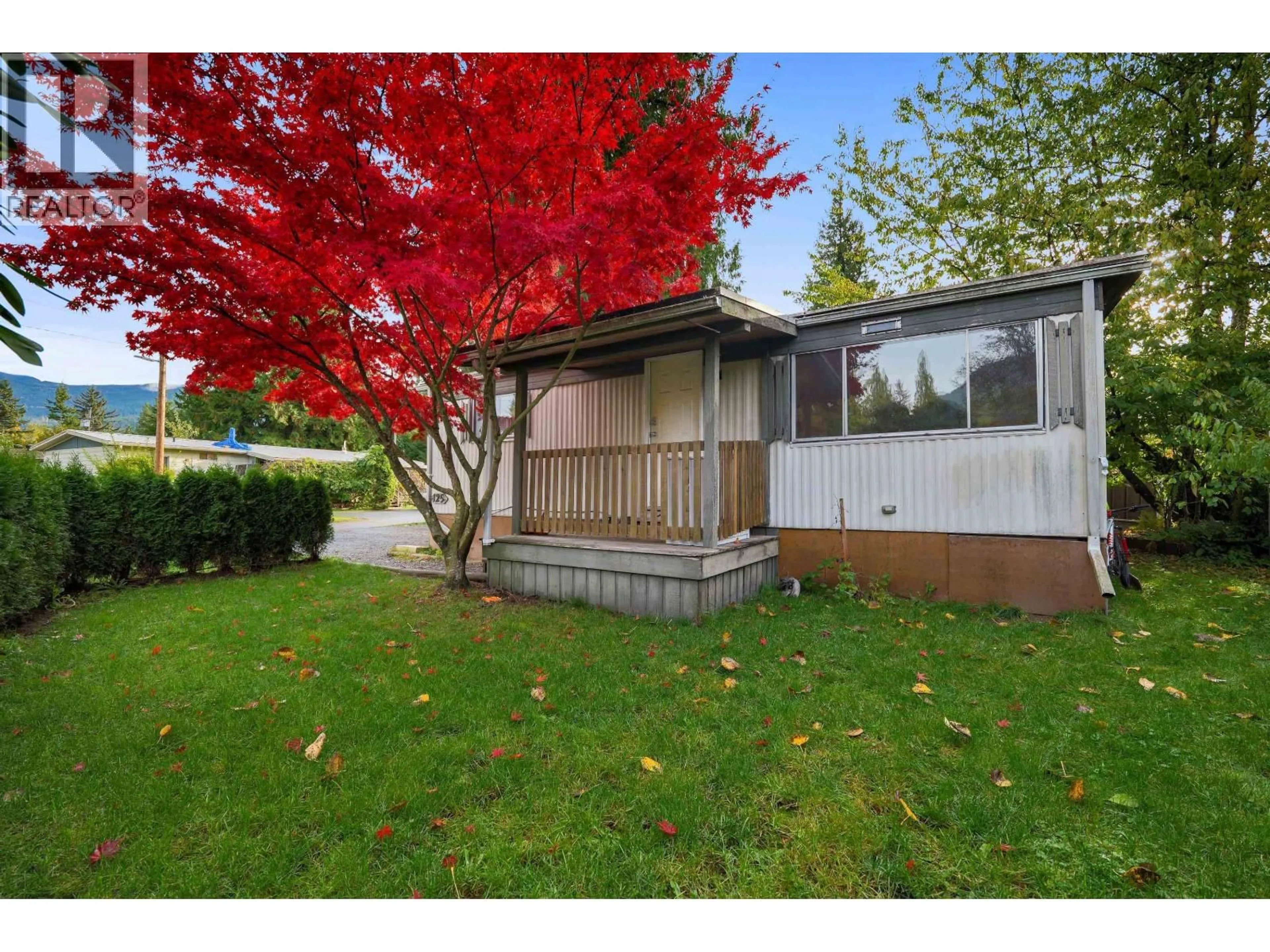 Home with vinyl exterior material, street for 125 - 1830 MAMQUAM ROAD, Squamish British Columbia V0N1T0