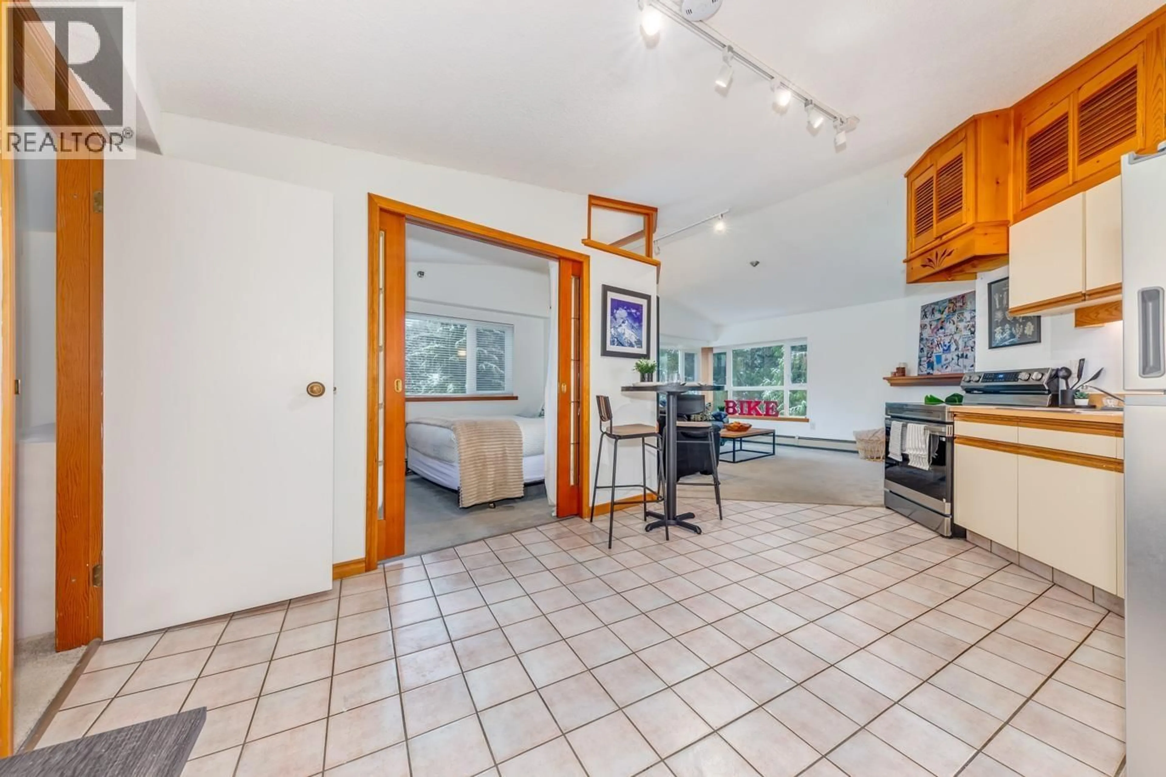Open concept kitchen, ceramic/tile floor for 417 - 2111 WHISTLER ROAD, Whistler British Columbia V8E0A6