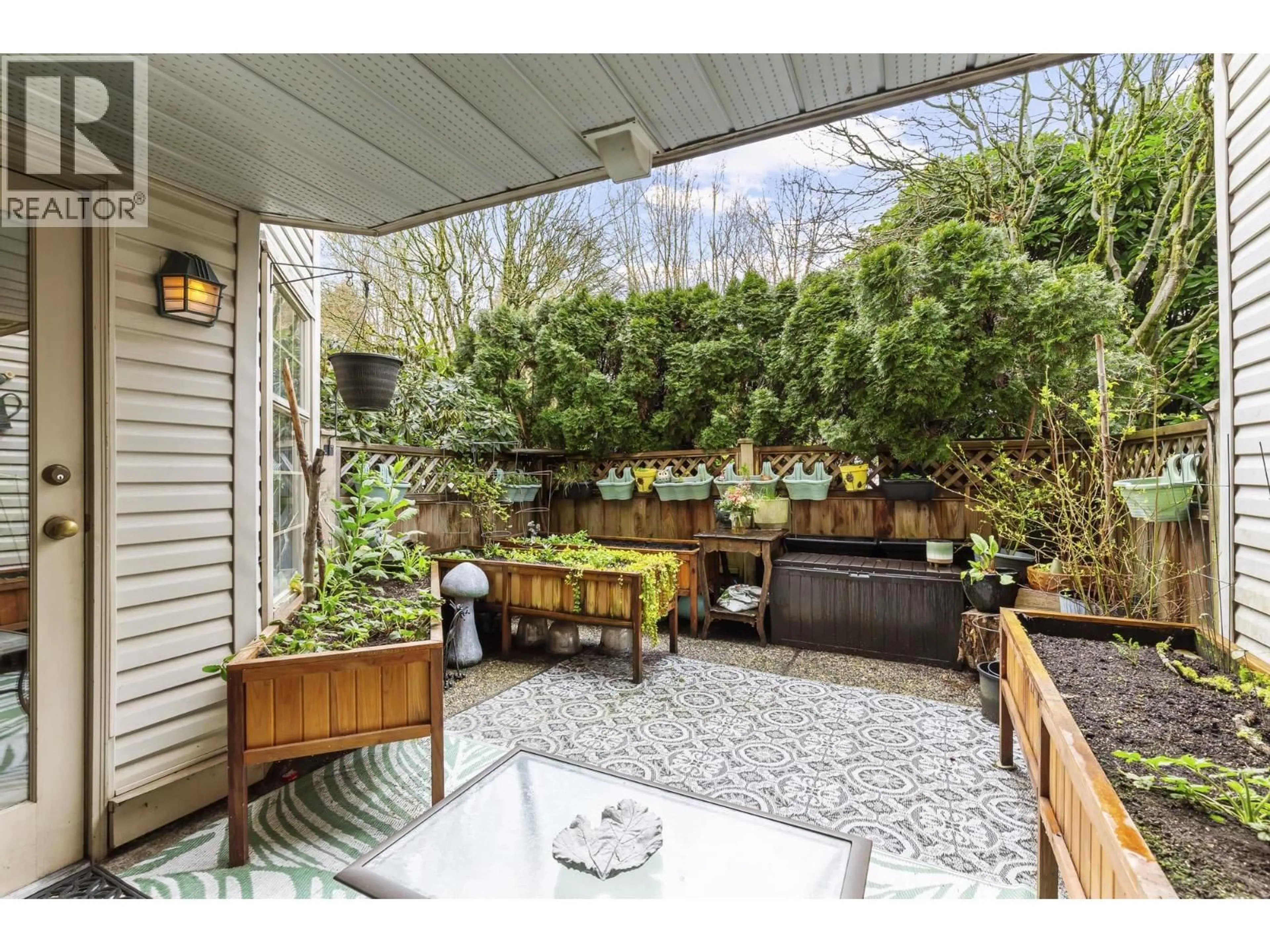 Patio, street for 106 - 1955 SUFFOLK AVENUE, Port Coquitlam British Columbia V3B1H3