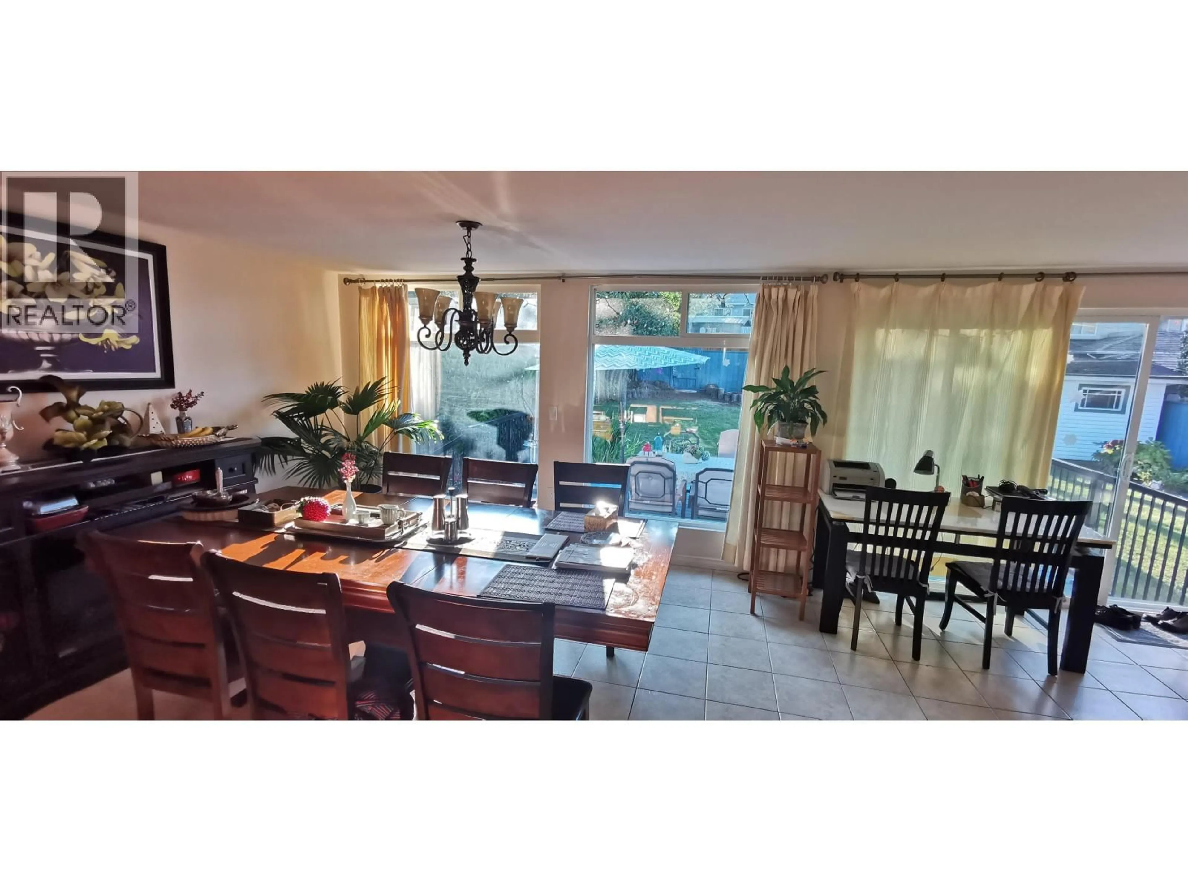 Dining room, unknown for 5681 SARDIS CRESCENT, Burnaby British Columbia V5H3K4