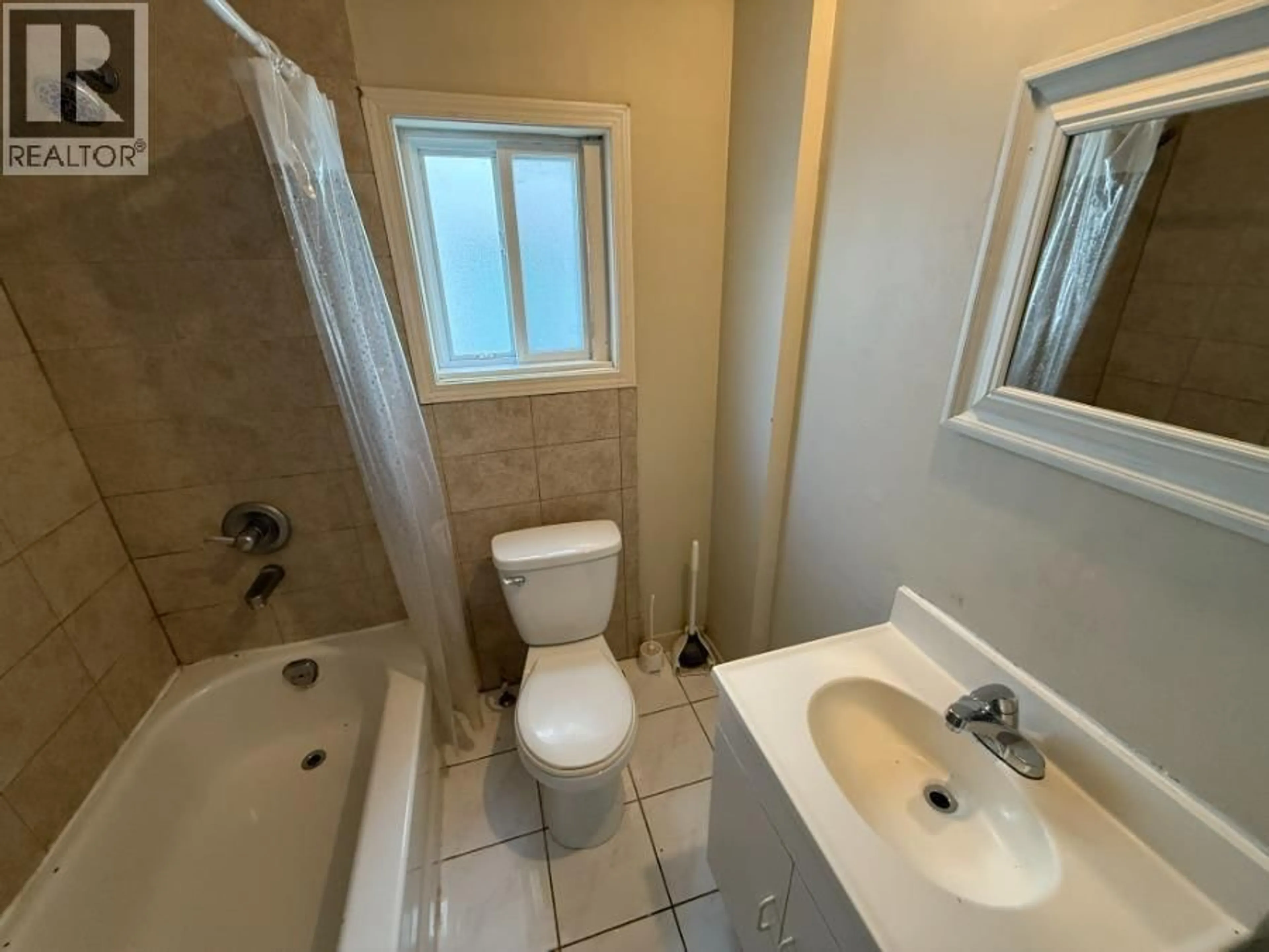 Standard bathroom, unknown for 301 41ST AVENUE, Vancouver British Columbia V5W1N9