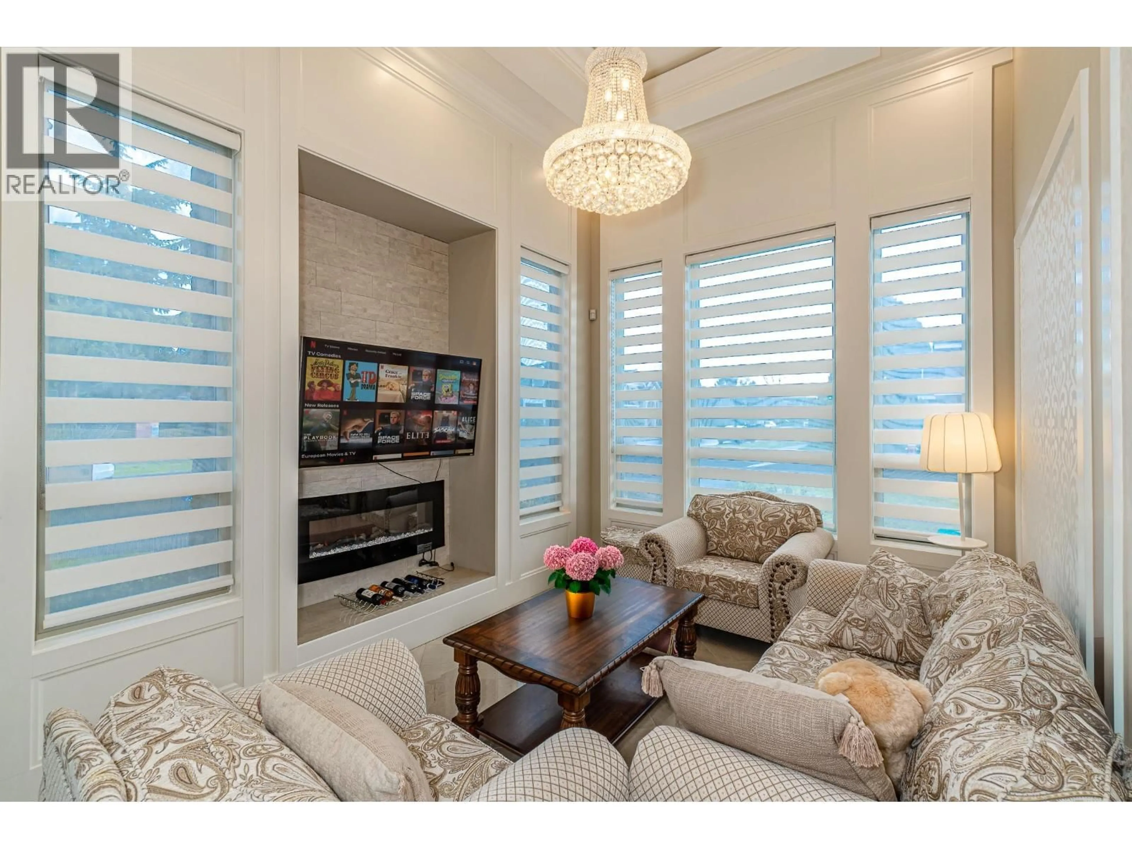 Living room with furniture, unknown for 7091 BRIDGE STREET, Richmond British Columbia V6Y2S6