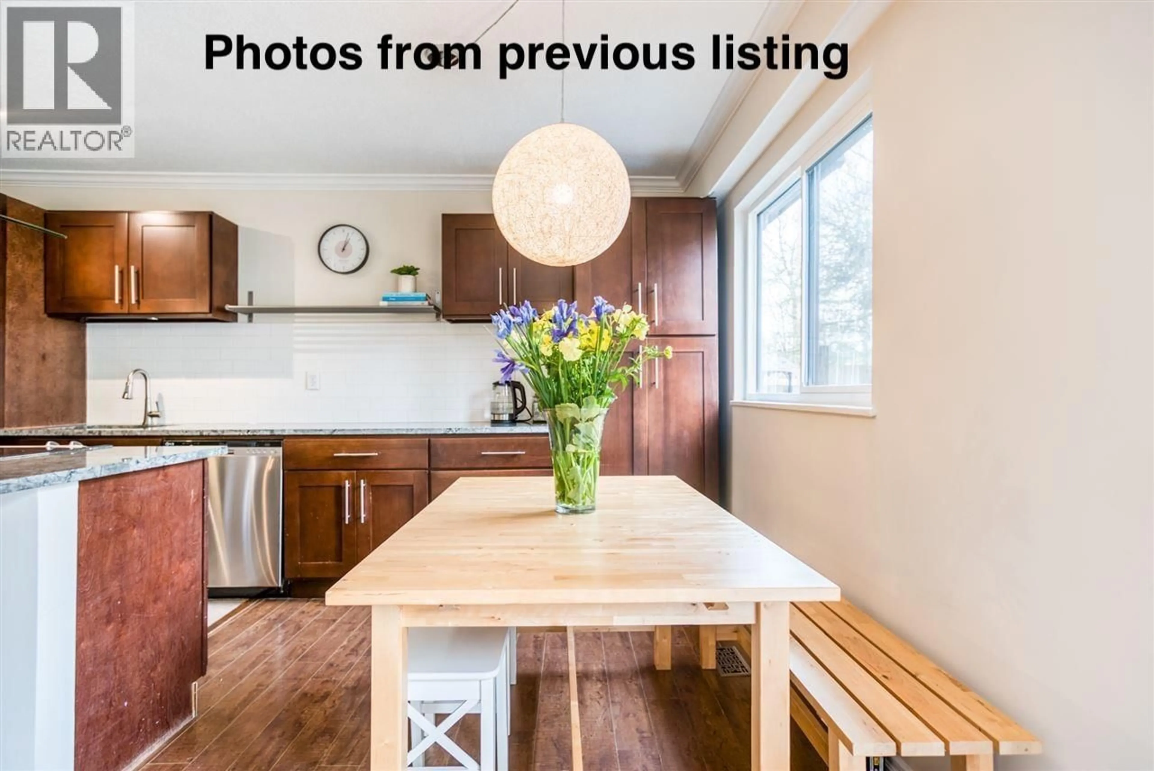 Open concept kitchen, wood/laminate floor for 921 OLD LILLOOET ROAD, North Vancouver British Columbia V7J2H7