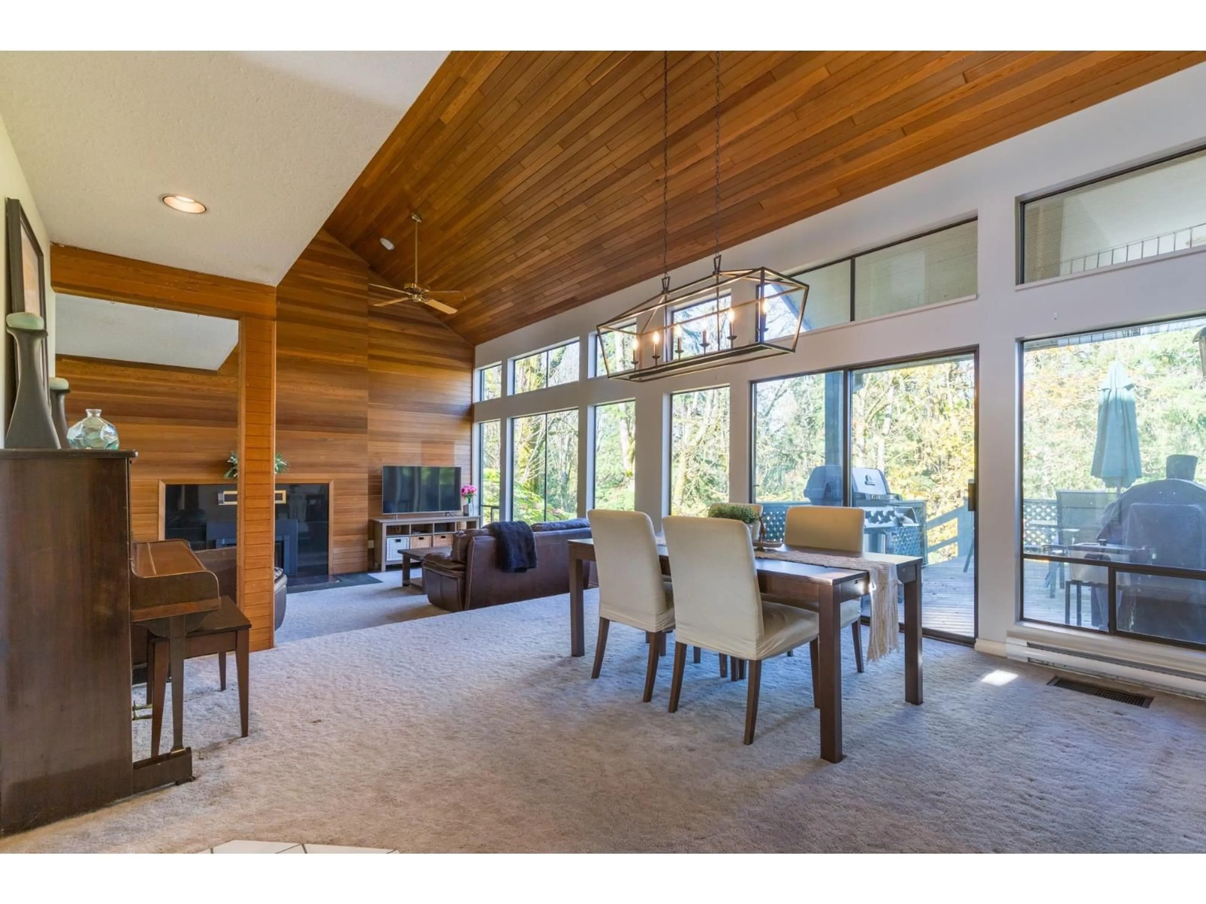 Unknown for 25339 76, Langley British Columbia V4W1V1