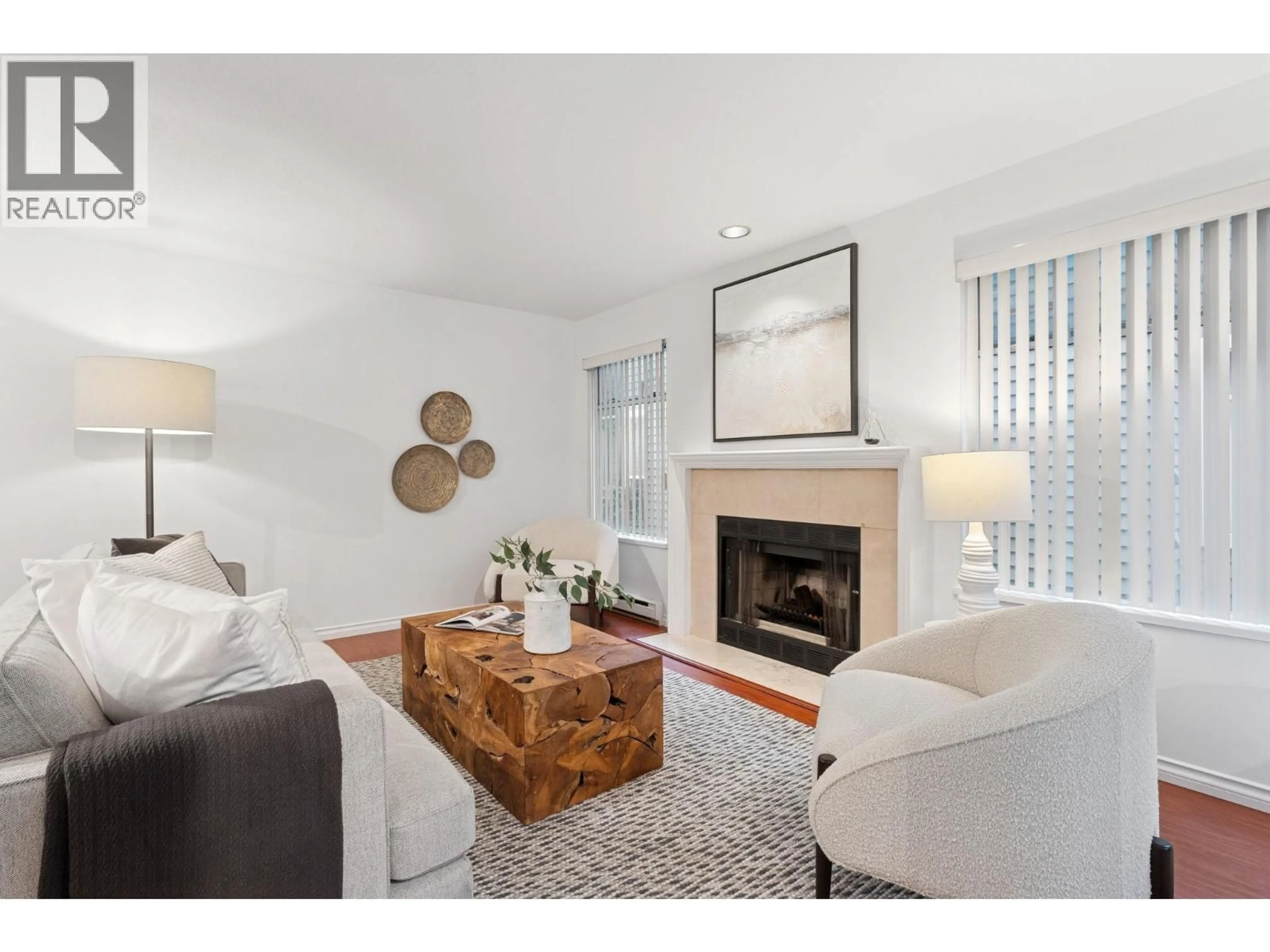 Living room with furniture, unknown for 2994 MT SEYMOUR PARKWAY, North Vancouver British Columbia V7H1E9