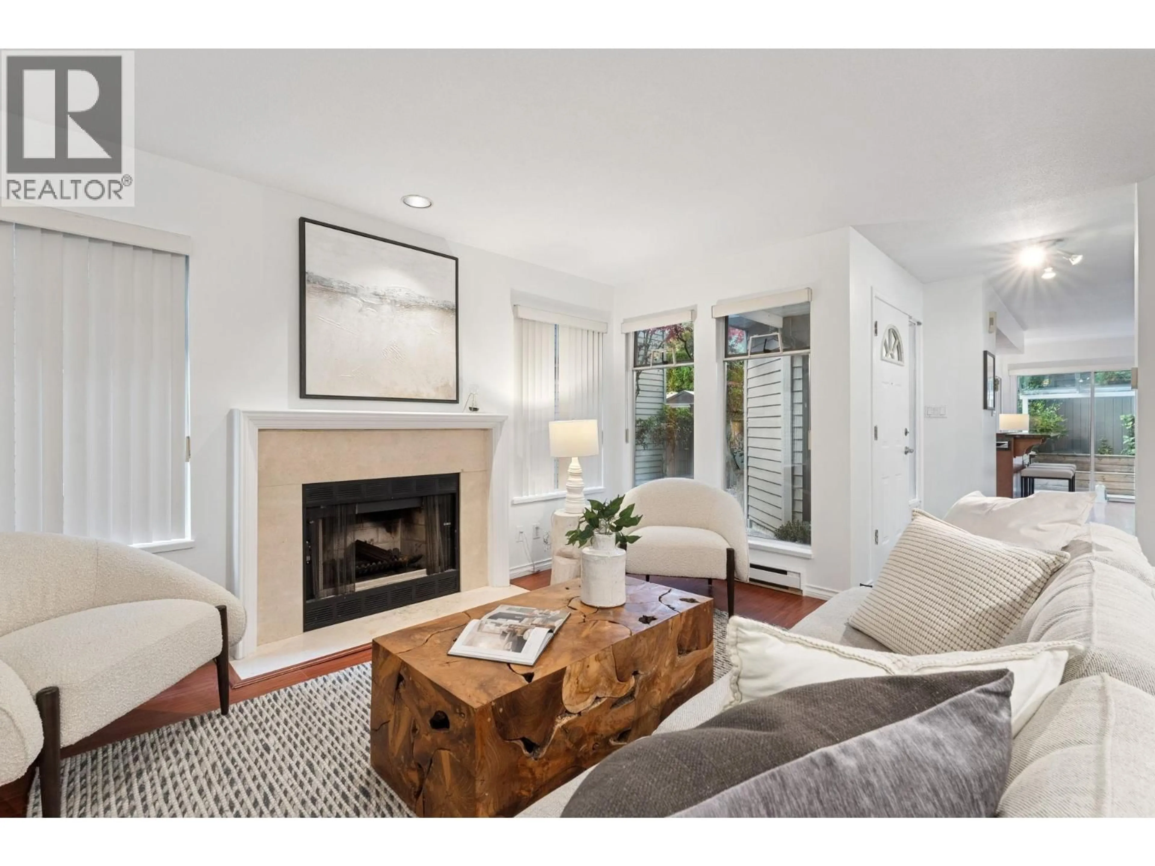 Living room with furniture, unknown for 2994 MT SEYMOUR PARKWAY, North Vancouver British Columbia V7H1E9