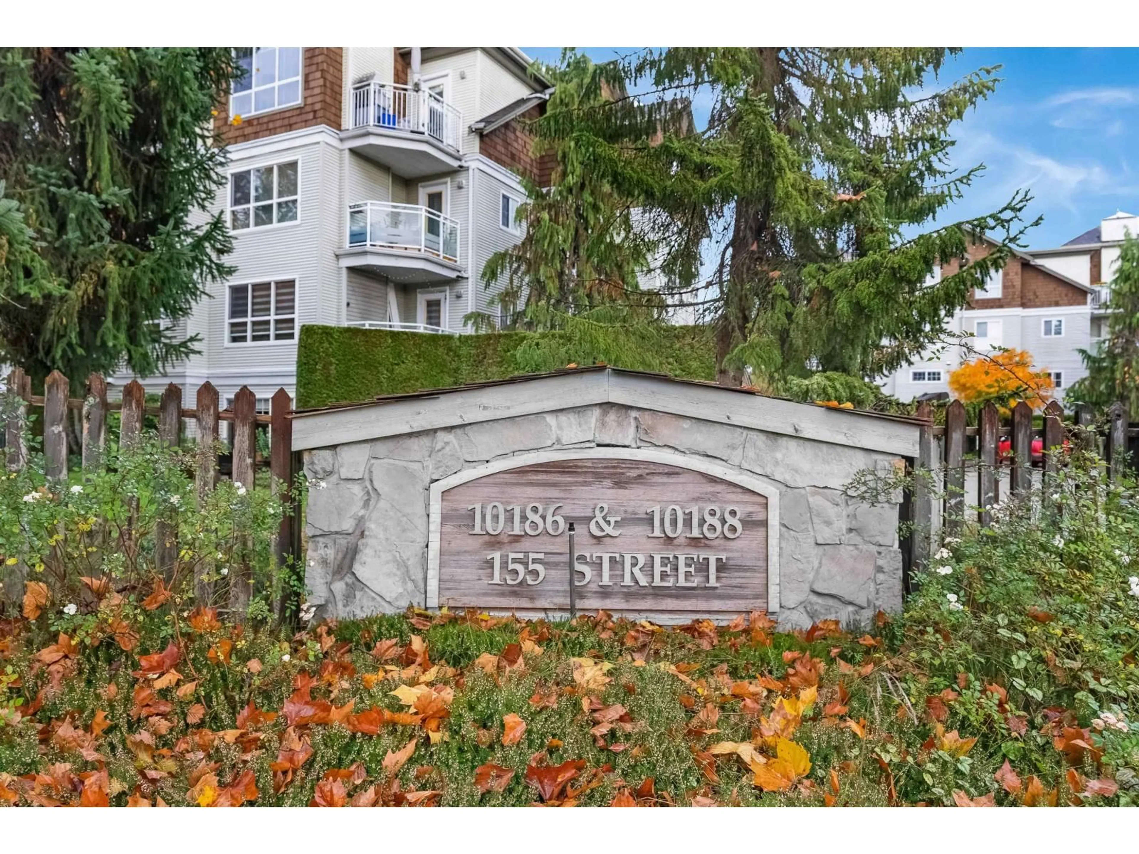 Indoor entryway for 207 - 10186 155, Surrey British Columbia V3R0R6
