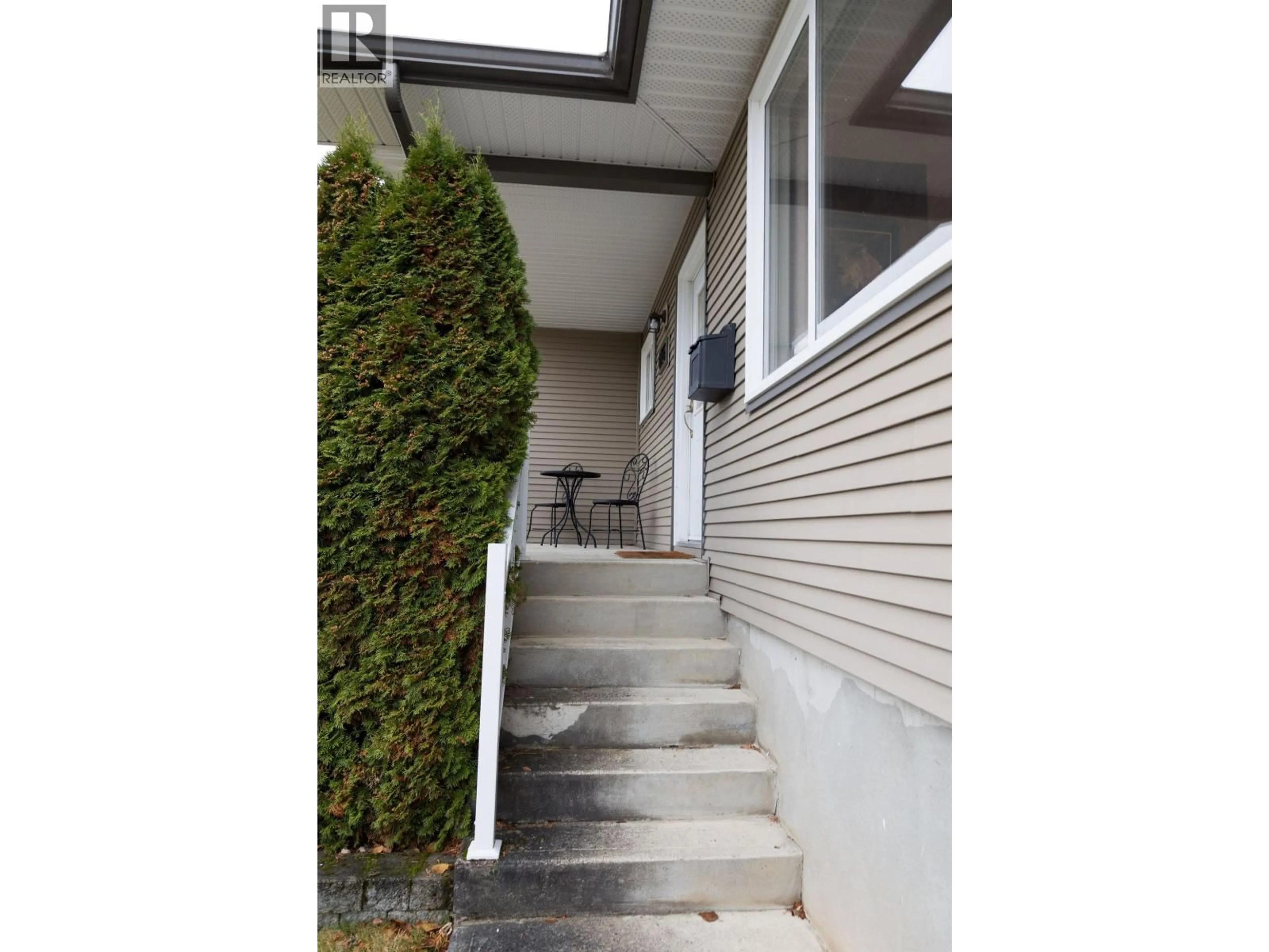 Stairs for 4176 NEHRING AVENUE, Prince George British Columbia V2N3G1