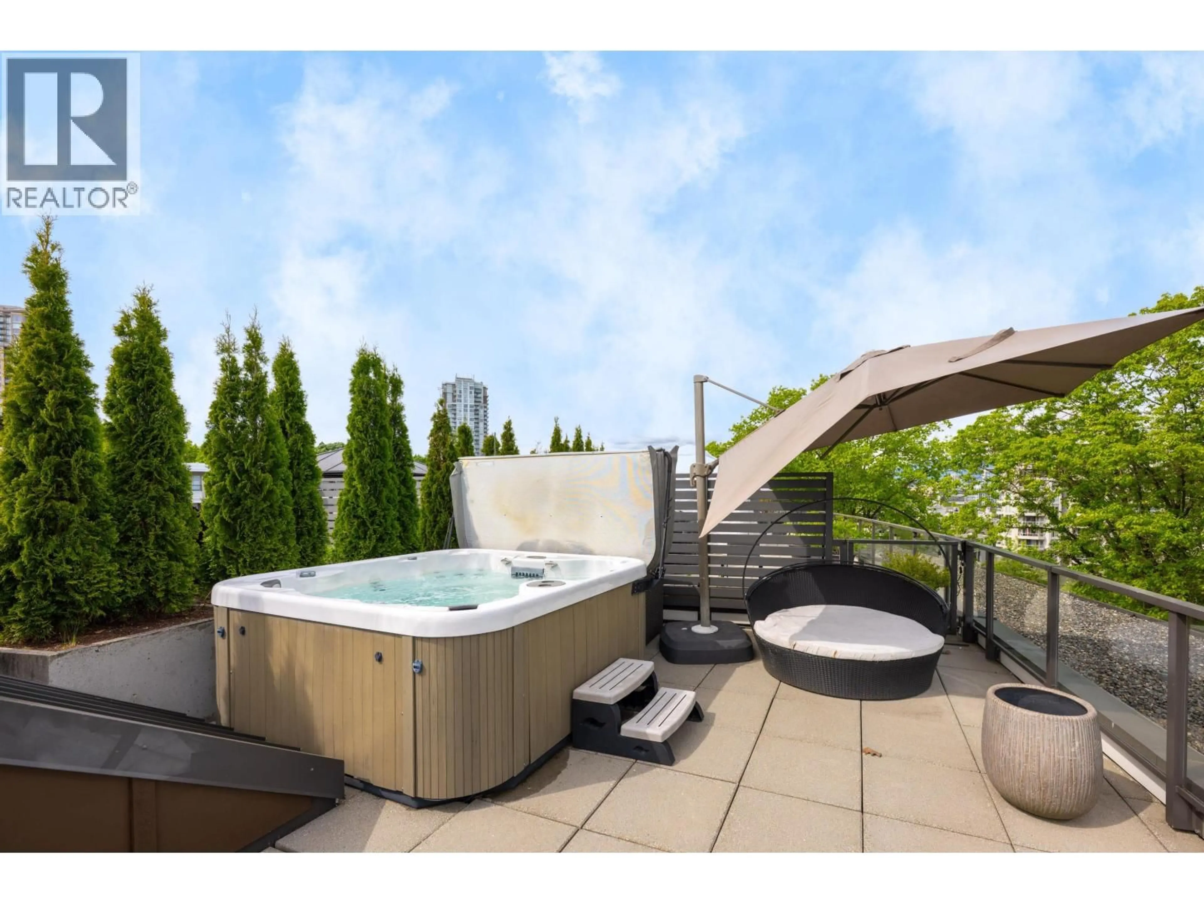 Patio, unknown for 425 - 22 ROYAL AVENUE, New Westminster British Columbia V3L0H1