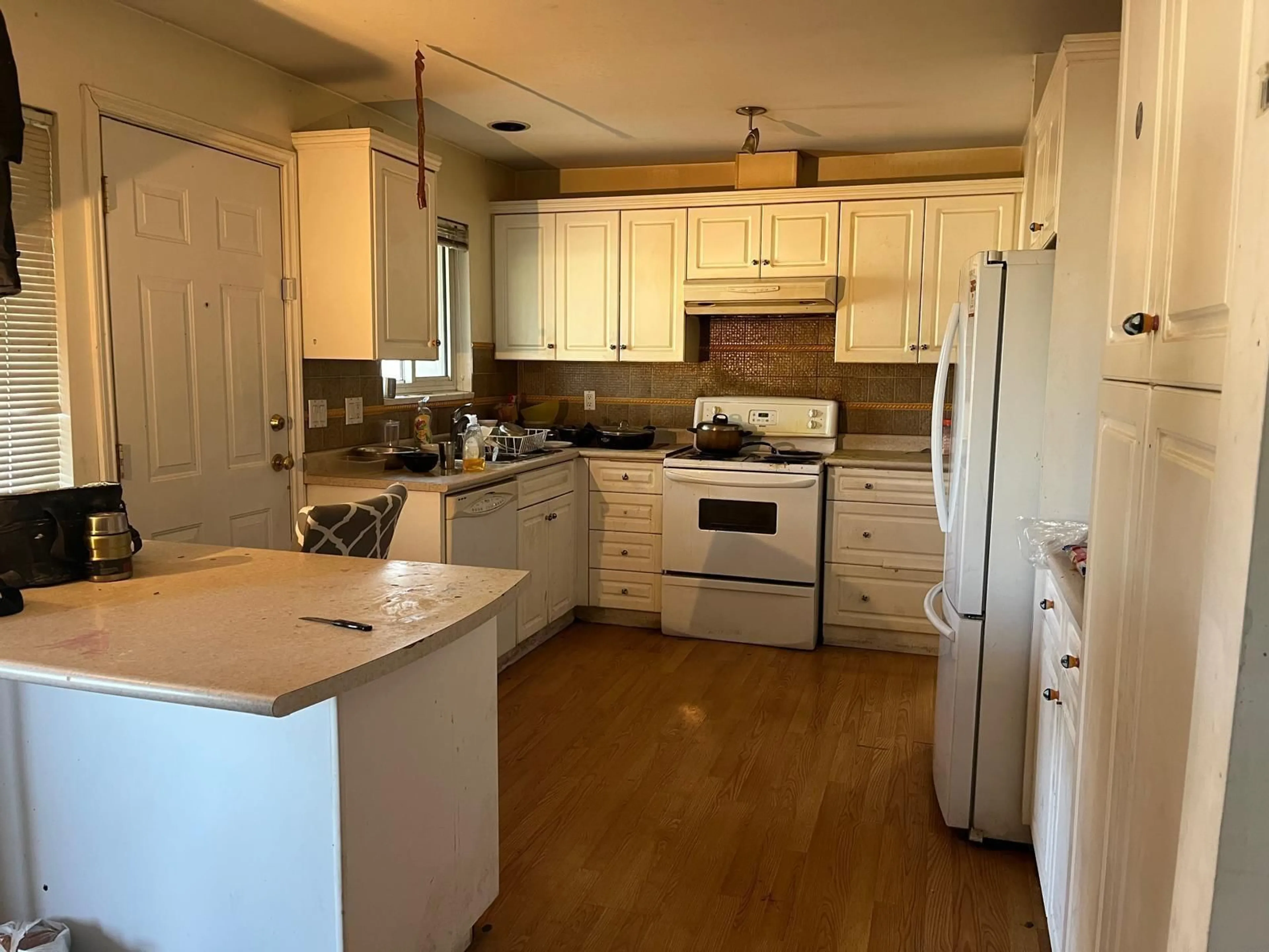 Unknown for 9284 126A STREET, Surrey British Columbia V3V5G2