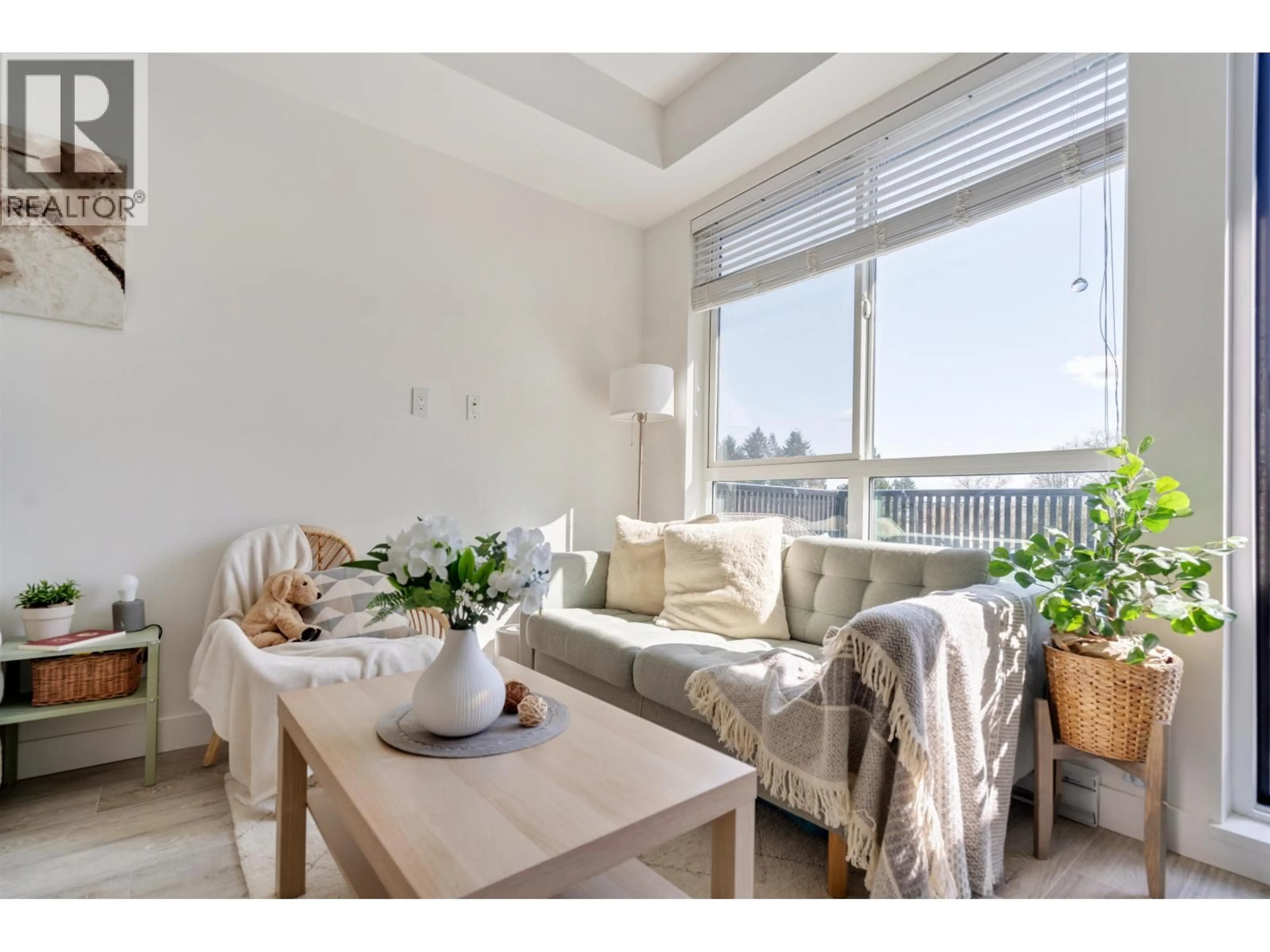 Living room with furniture, unknown for 404 - 2160 GRANT AVENUE, Port Coquitlam British Columbia V3B0T3