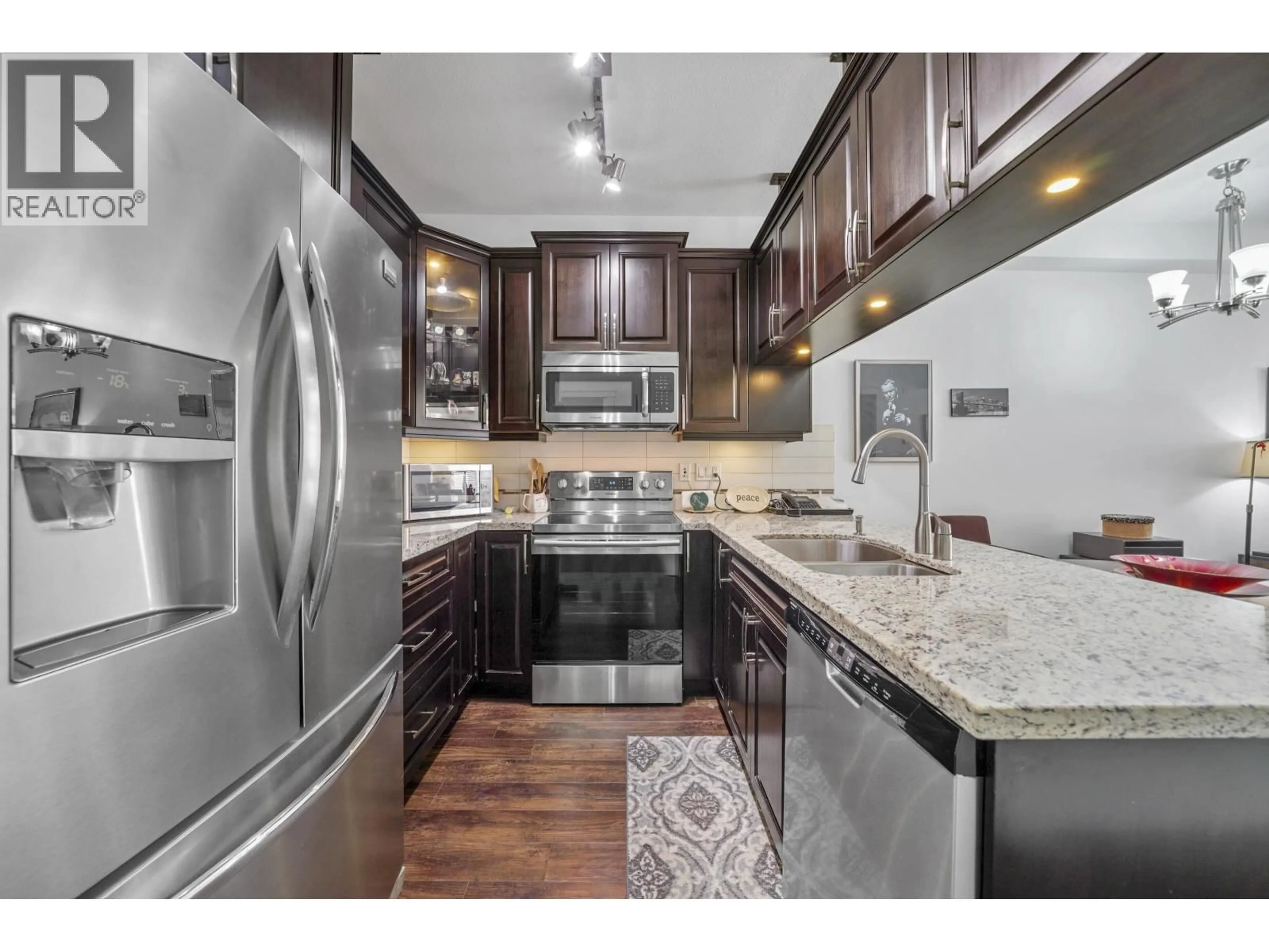 Open concept kitchen, ceramic/tile floor for 111 - 12635 190A STREET, Pitt Meadows British Columbia V3Y0E8