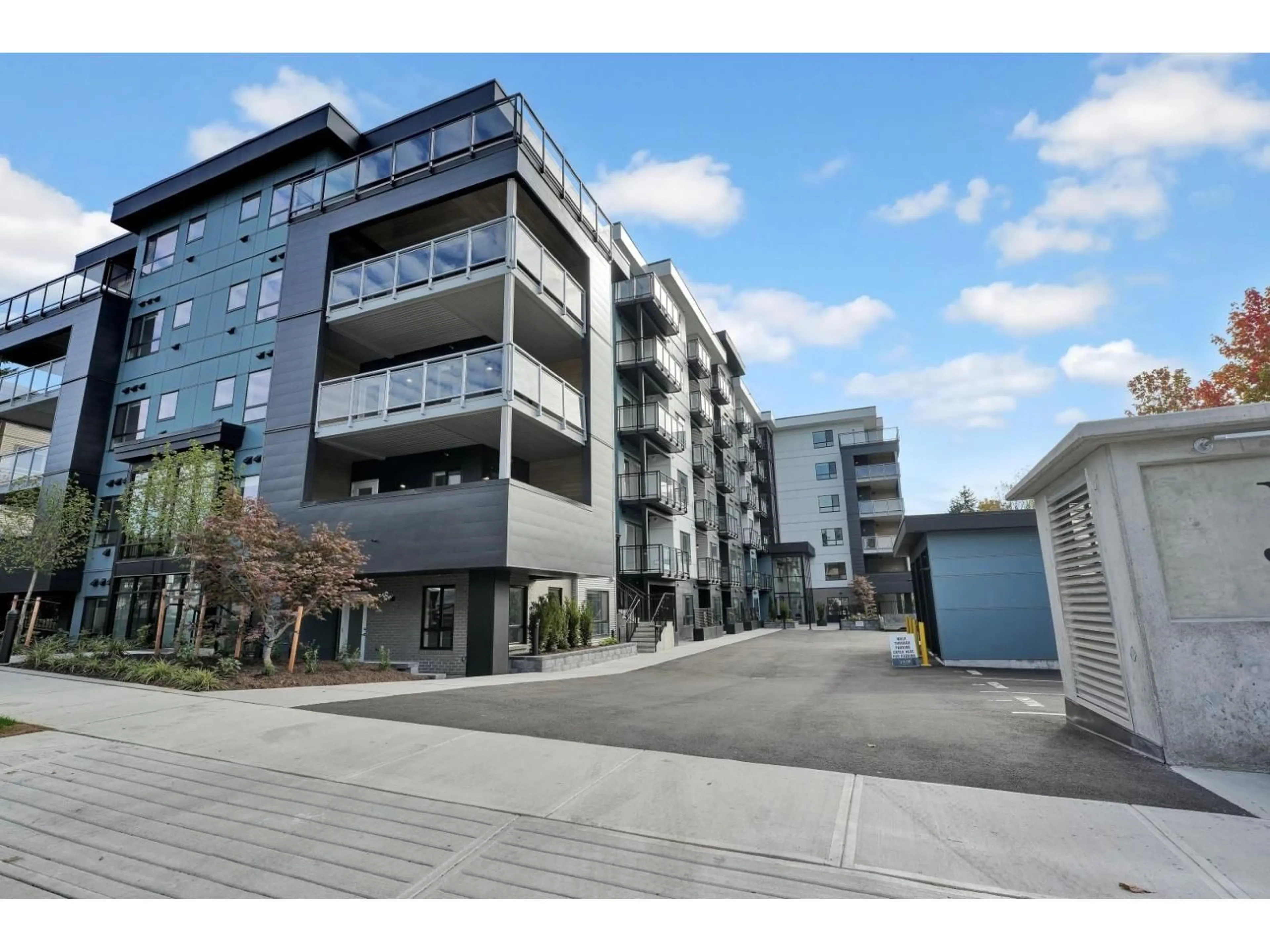 Unknown for 100 - 33886 PINE, Abbotsford British Columbia V2S0N9