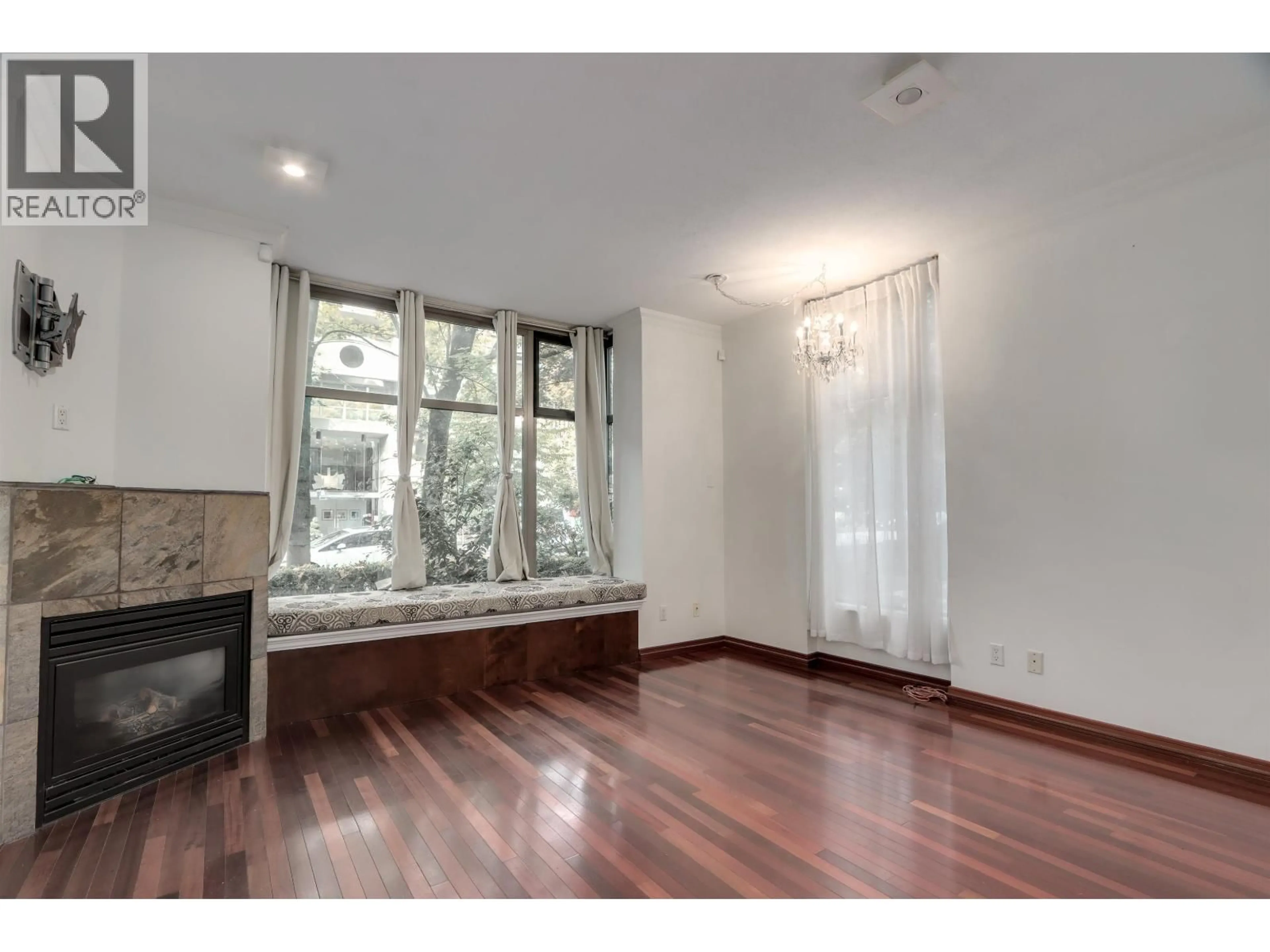 A pic of a room for 936 RICHARDS STREET, Vancouver British Columbia V6B3C1