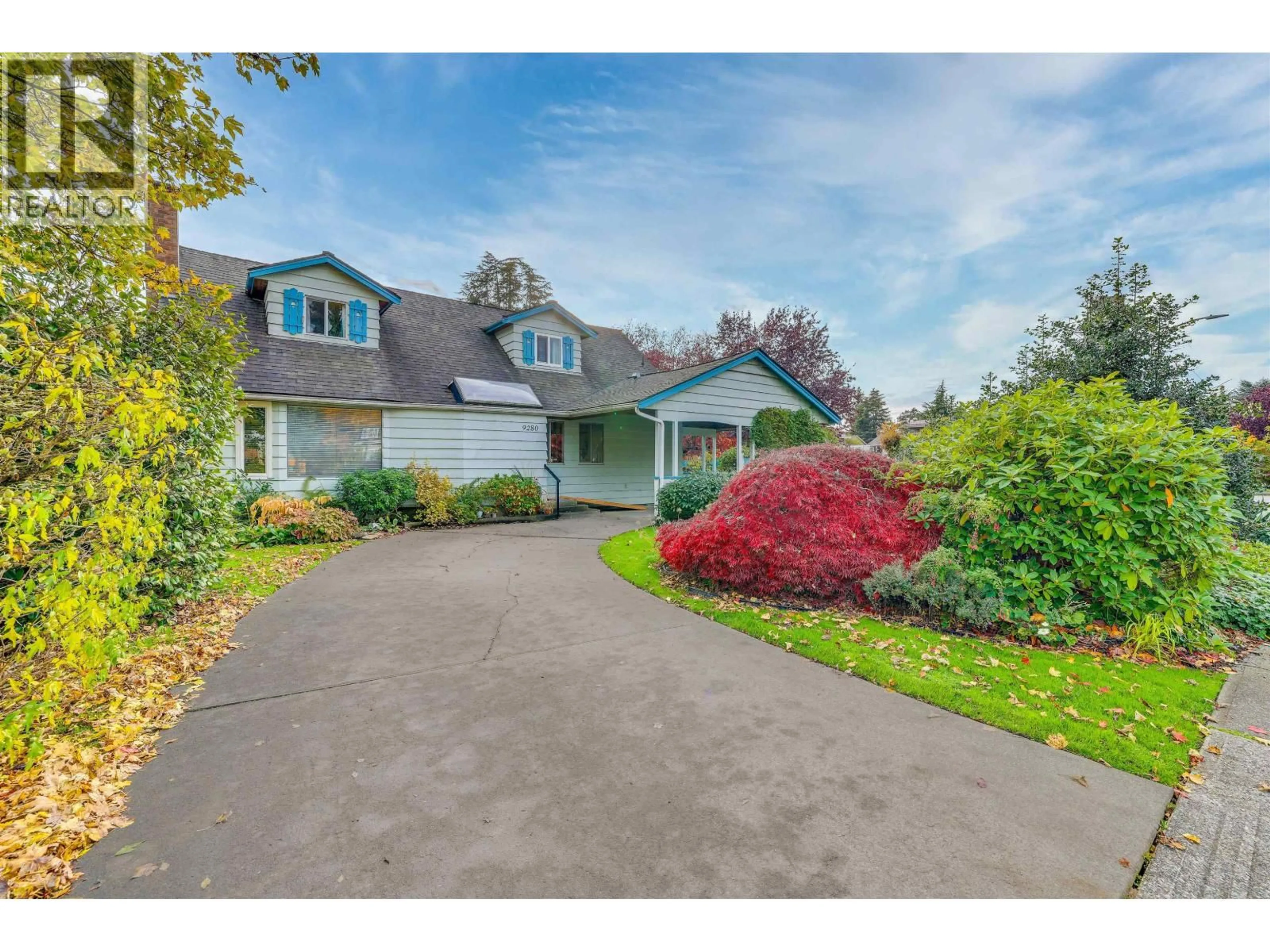 A pic from outside/outdoor area/front of a property/back of a property/a pic from drone, street for 9280 GLENBROOK DRIVE, Richmond British Columbia V7A1Y2