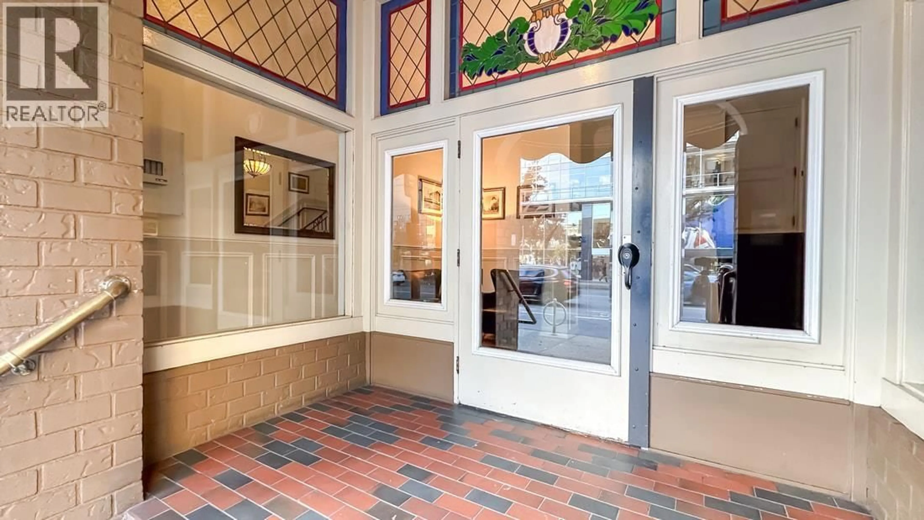 Indoor foyer for 64 - 777 BURRARD STREET, Vancouver British Columbia V6Z1X7