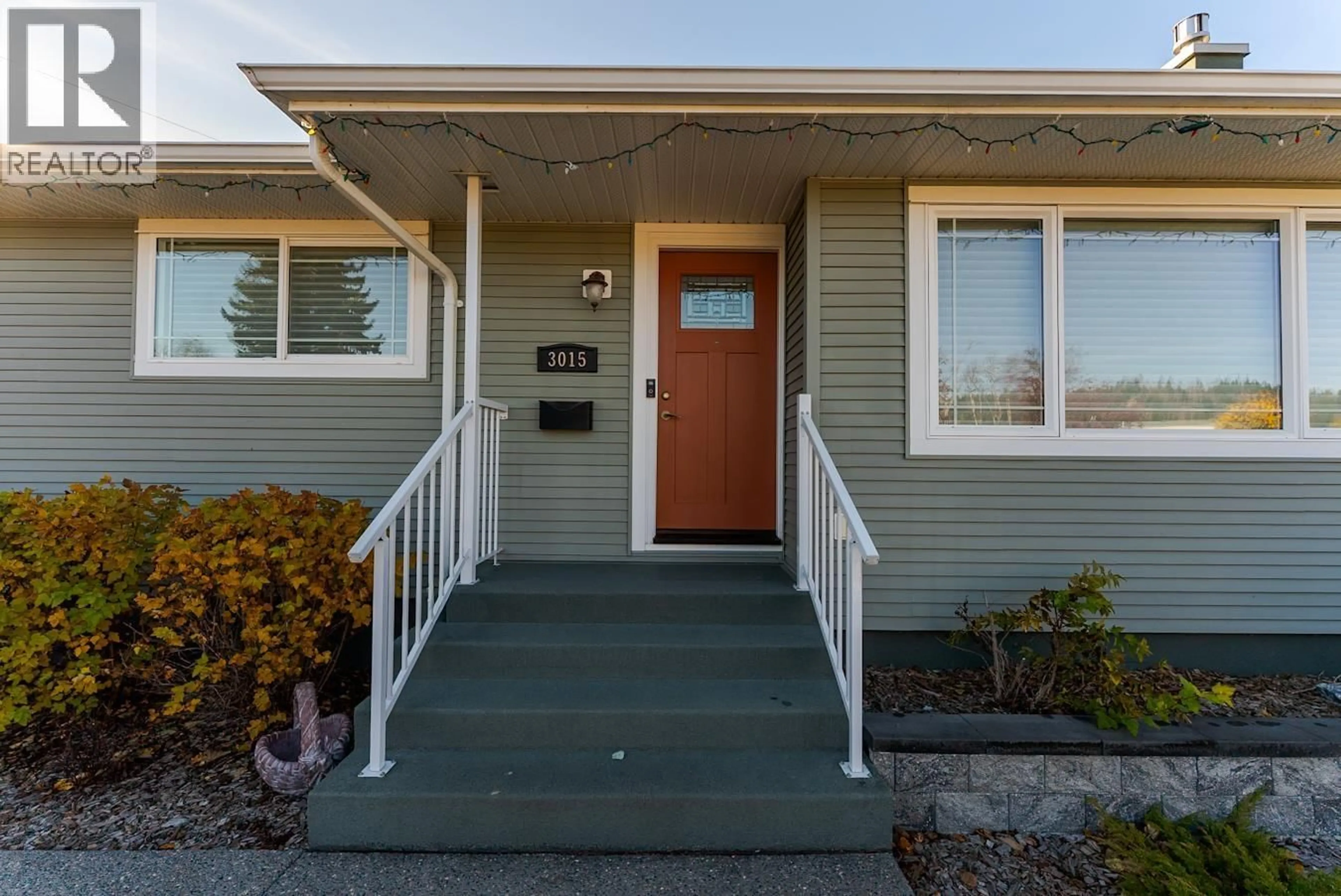 Home with vinyl exterior material, street for 3015 NECHAKO DRIVE, Prince George British Columbia V2M3B1