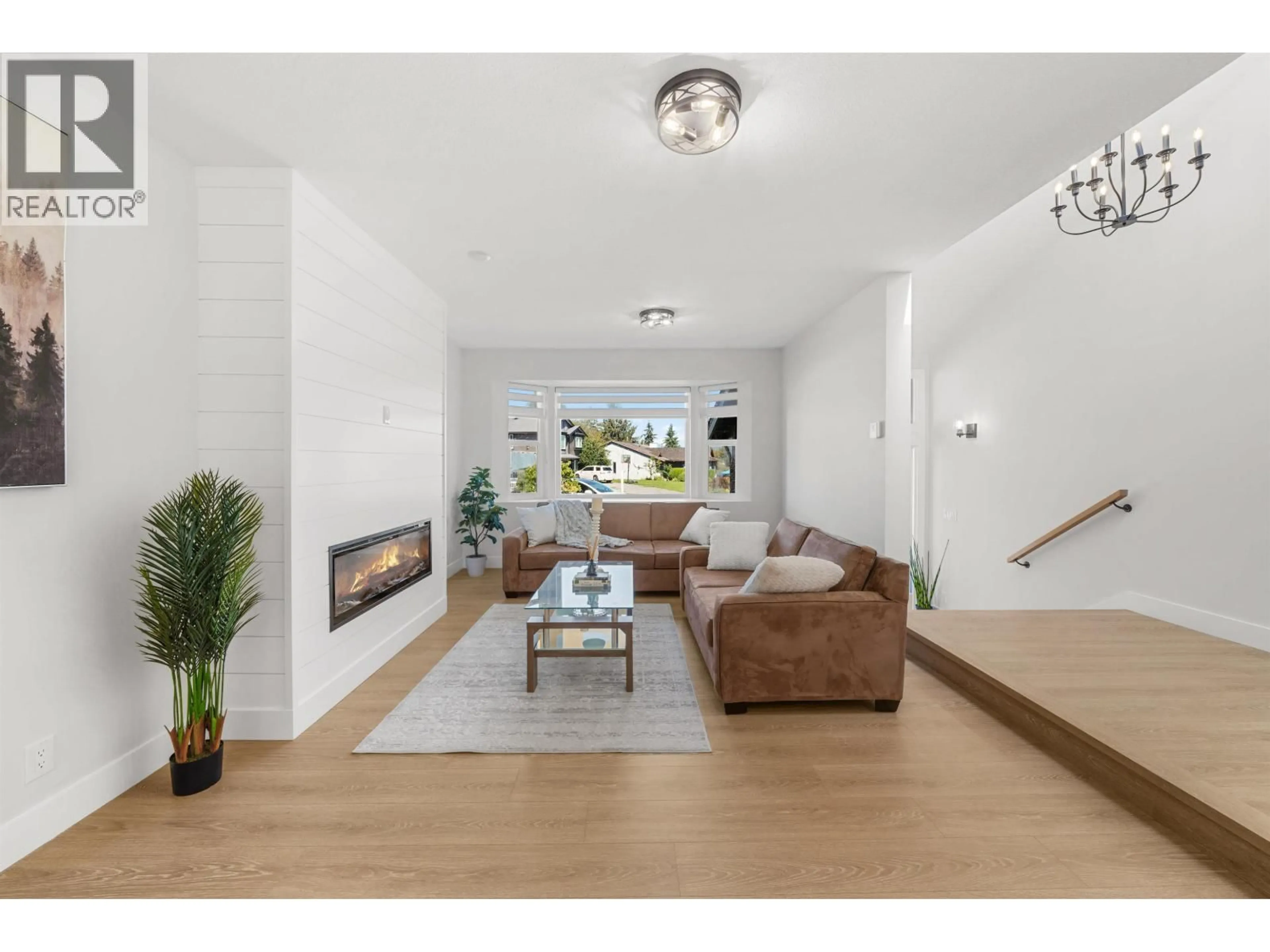 Living room with furniture, unknown for 23005 APPLE GROVE, Maple Ridge British Columbia V2X9K3