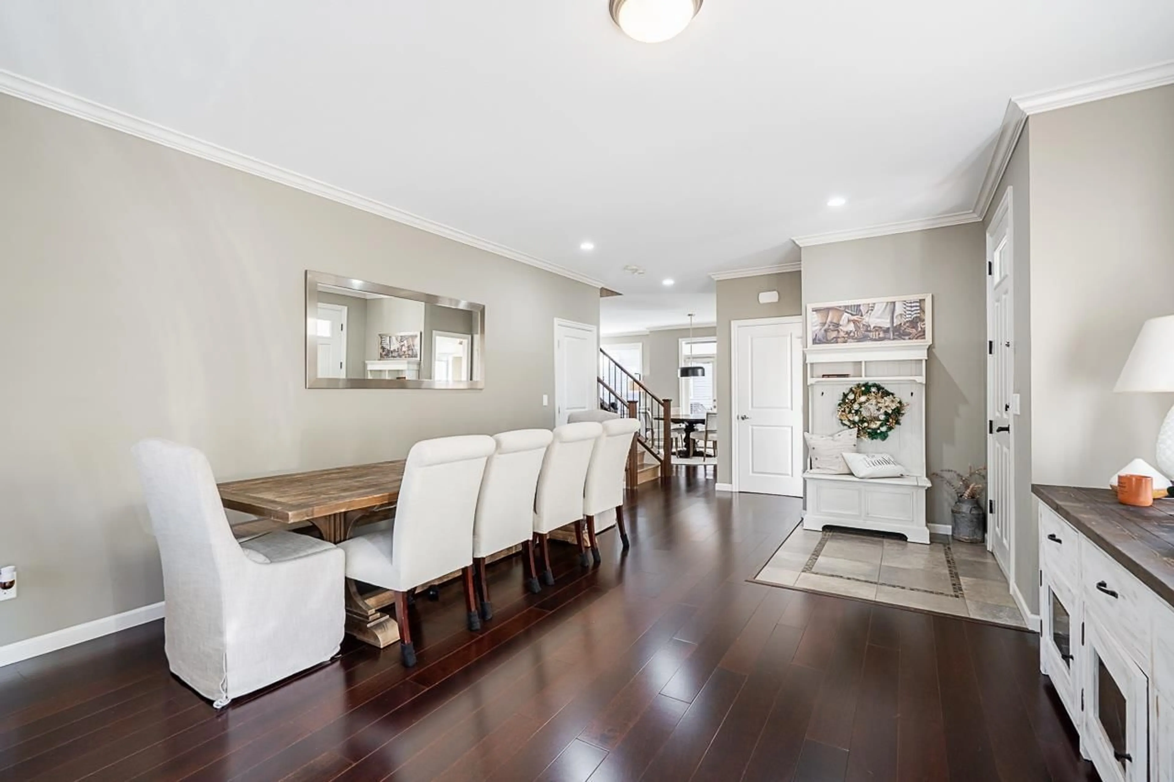 Dining room, wood/laminate floor for 20840 69, Langley British Columbia V2Y0G2