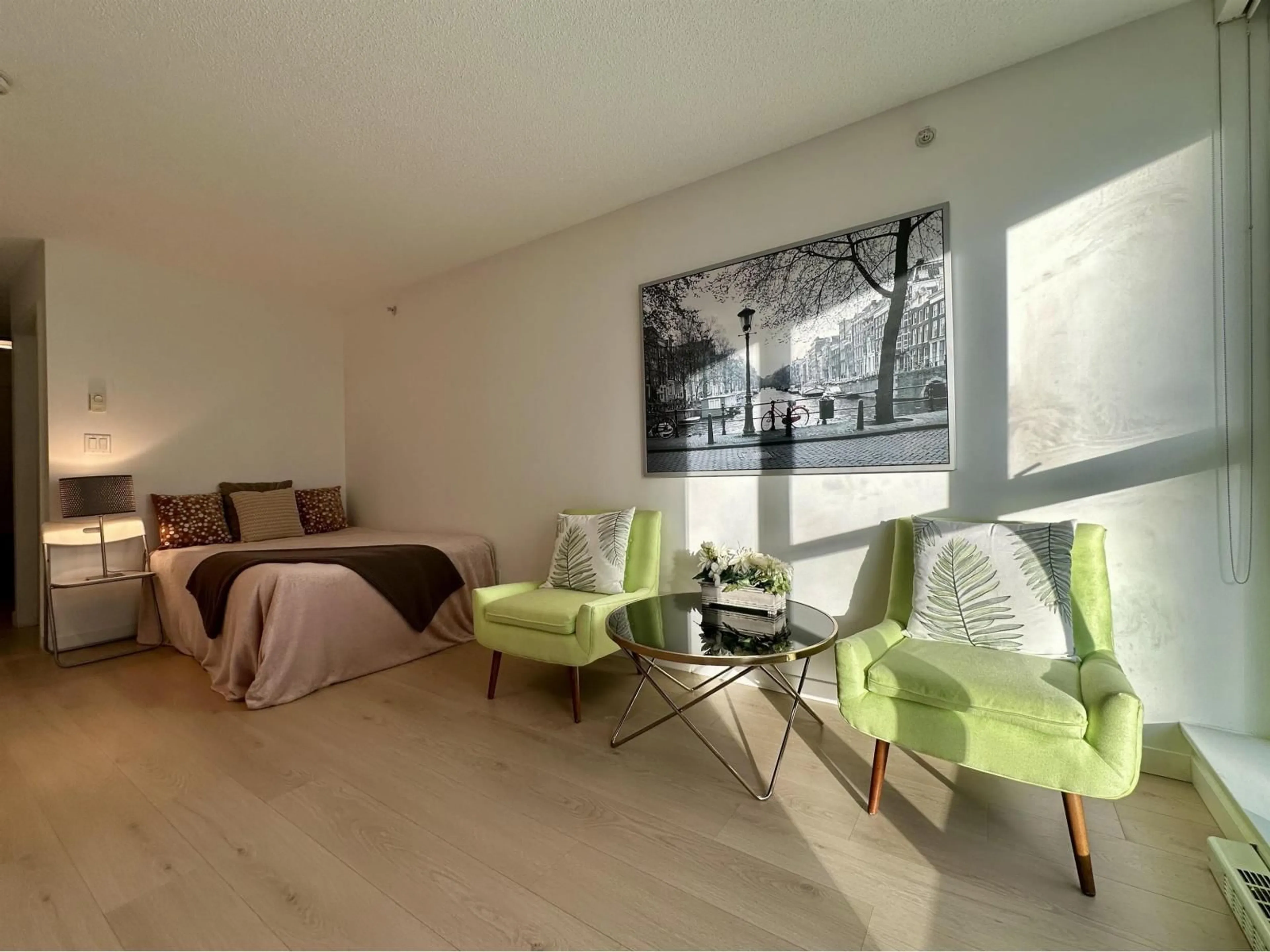 A pic of a room for 209 - 13325 102A, Surrey British Columbia V3T0J5