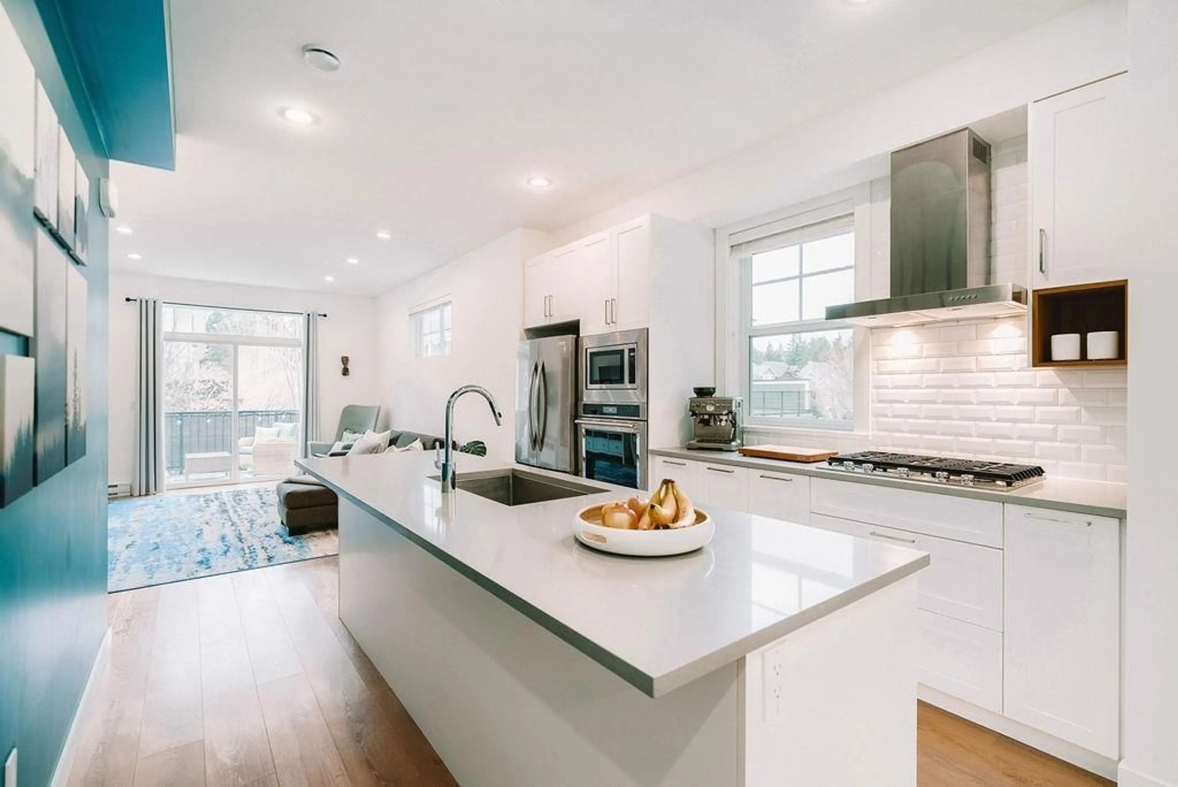 Open concept kitchen, ceramic/tile floor for 33 - 288 171, Surrey British Columbia V3Z9P5