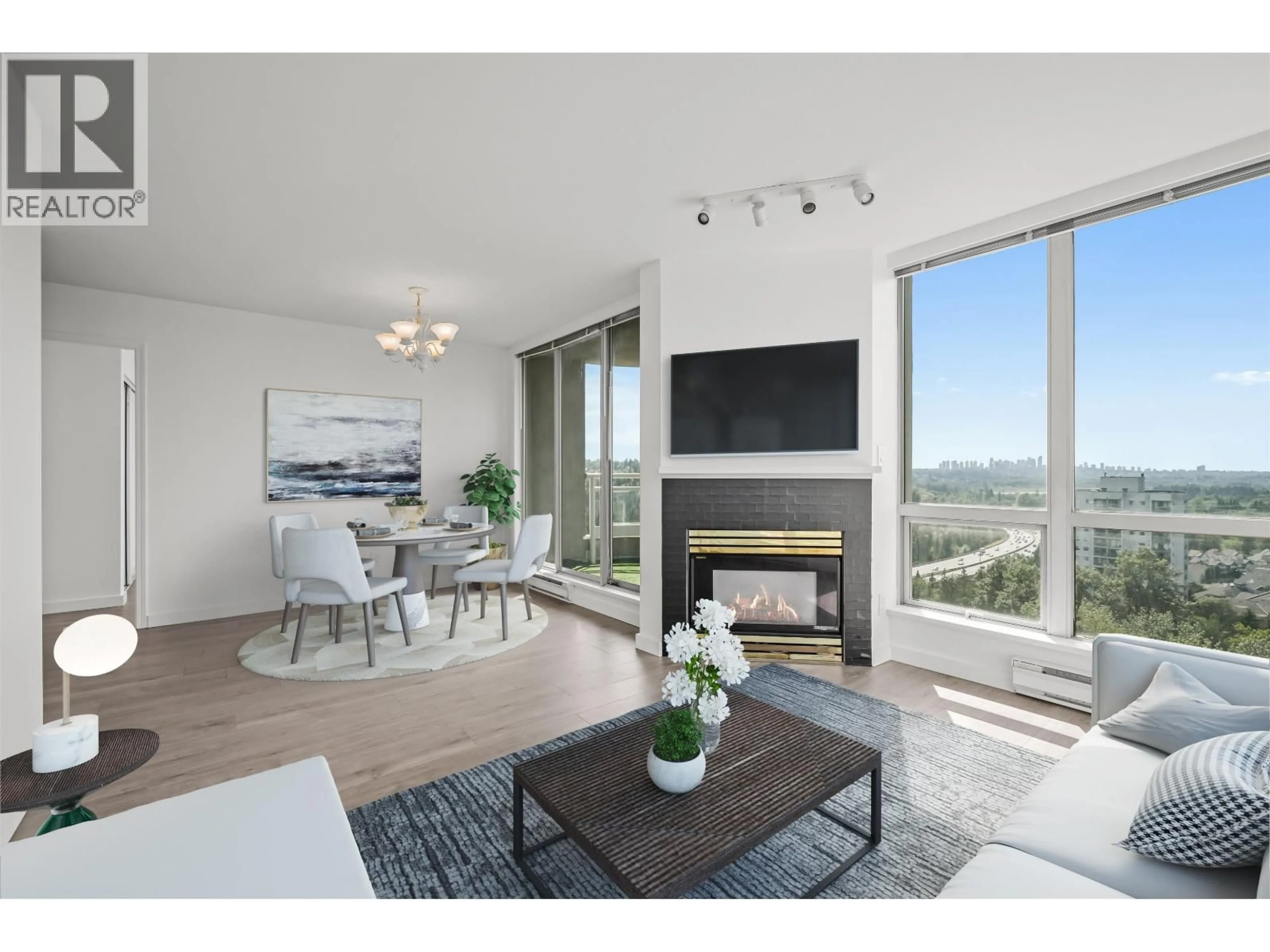 Living room with furniture, unknown for 2305 - 9603 MANCHESTER DRIVE, Burnaby British Columbia V3N4Y7