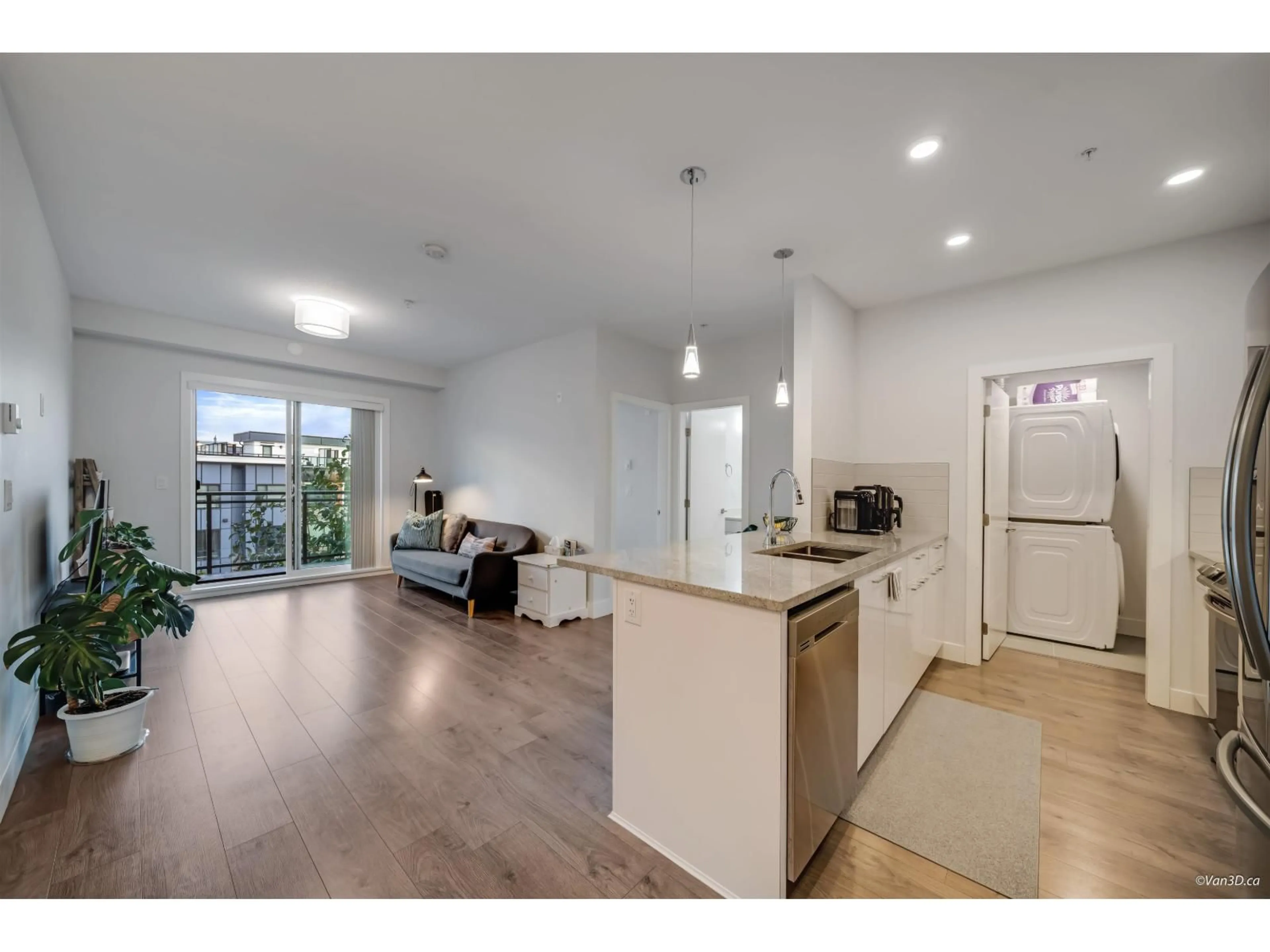 Open concept kitchen, unknown for 309 - 5485 BRYDON, Langley British Columbia V3A0N5