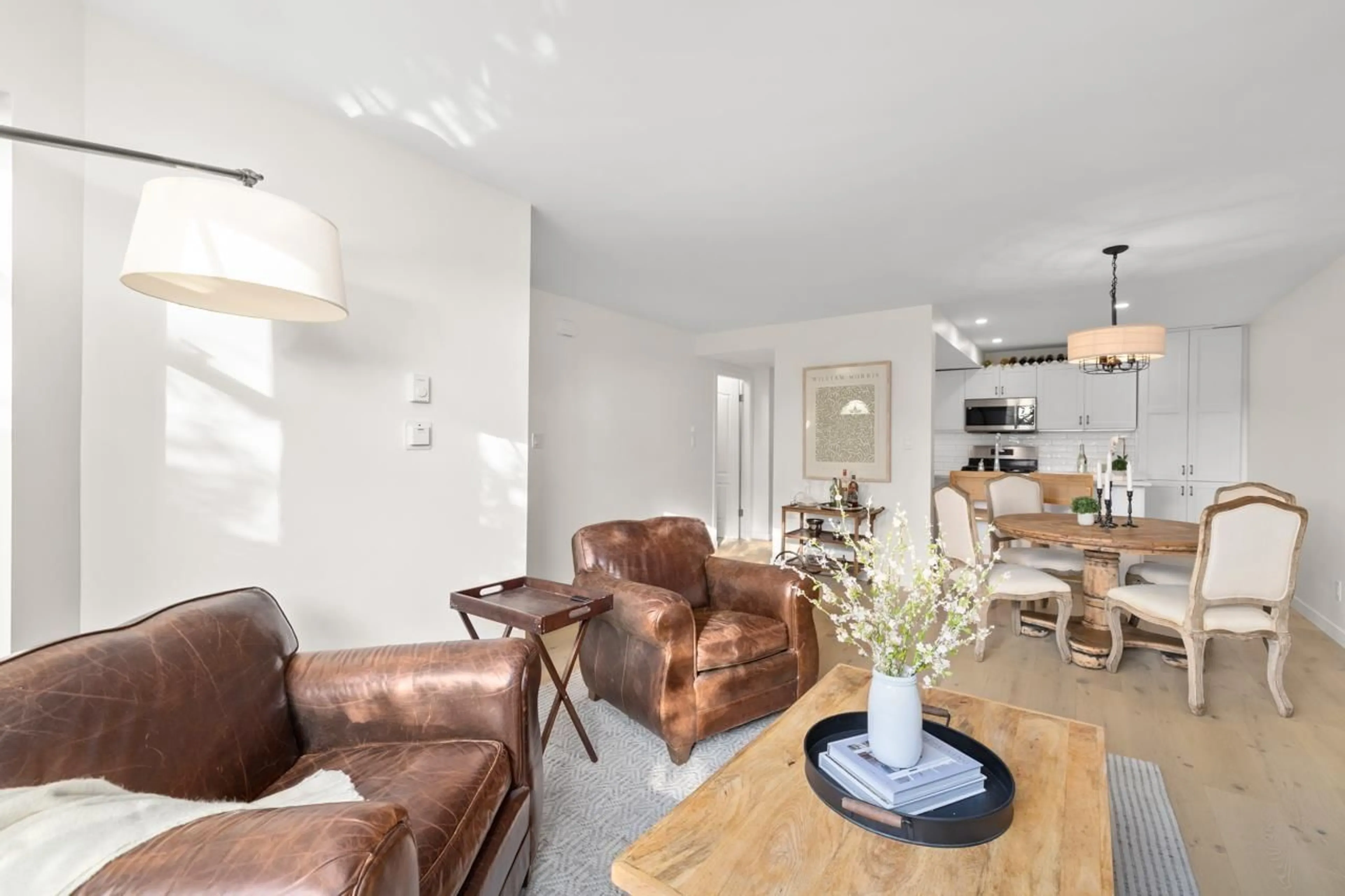 Living room with furniture, unknown for 103 - 1225 MERKLIN, White Rock British Columbia V4B4B8