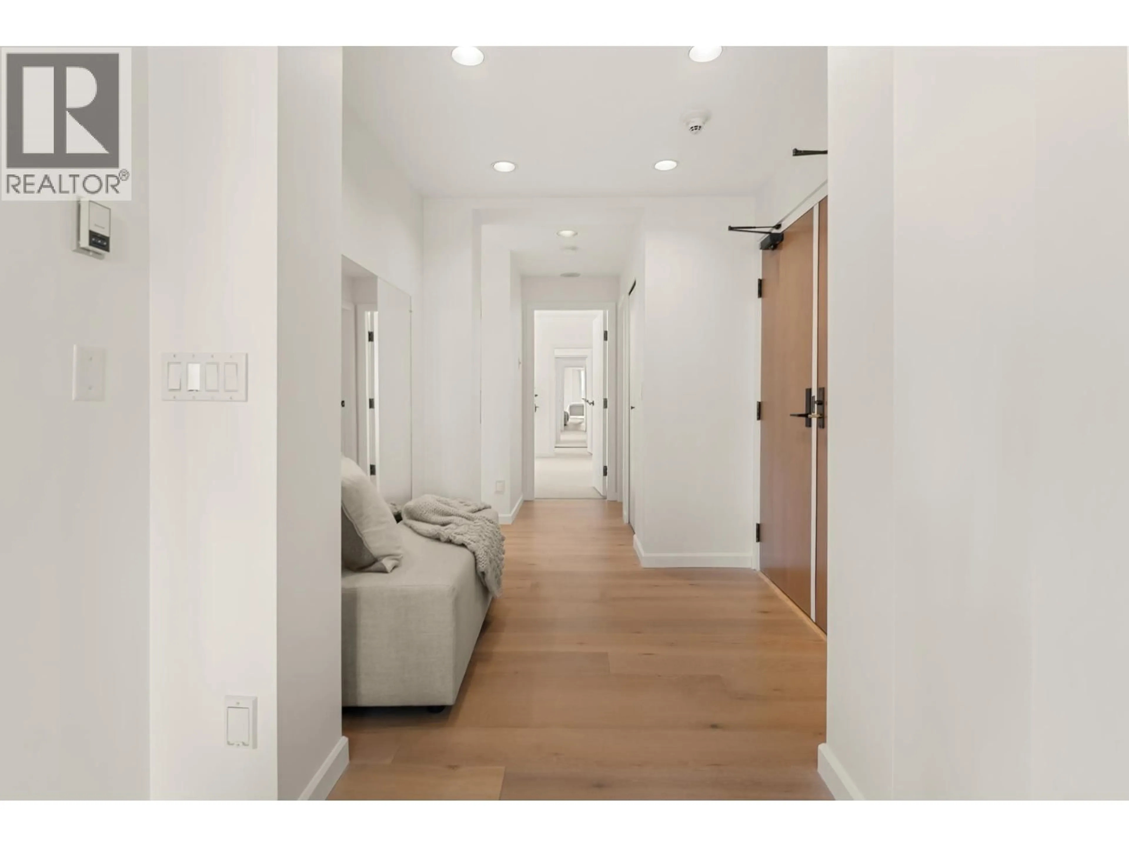 Indoor entryway for 701 - 5850 BALSAM STREET, Vancouver British Columbia V6M4B9