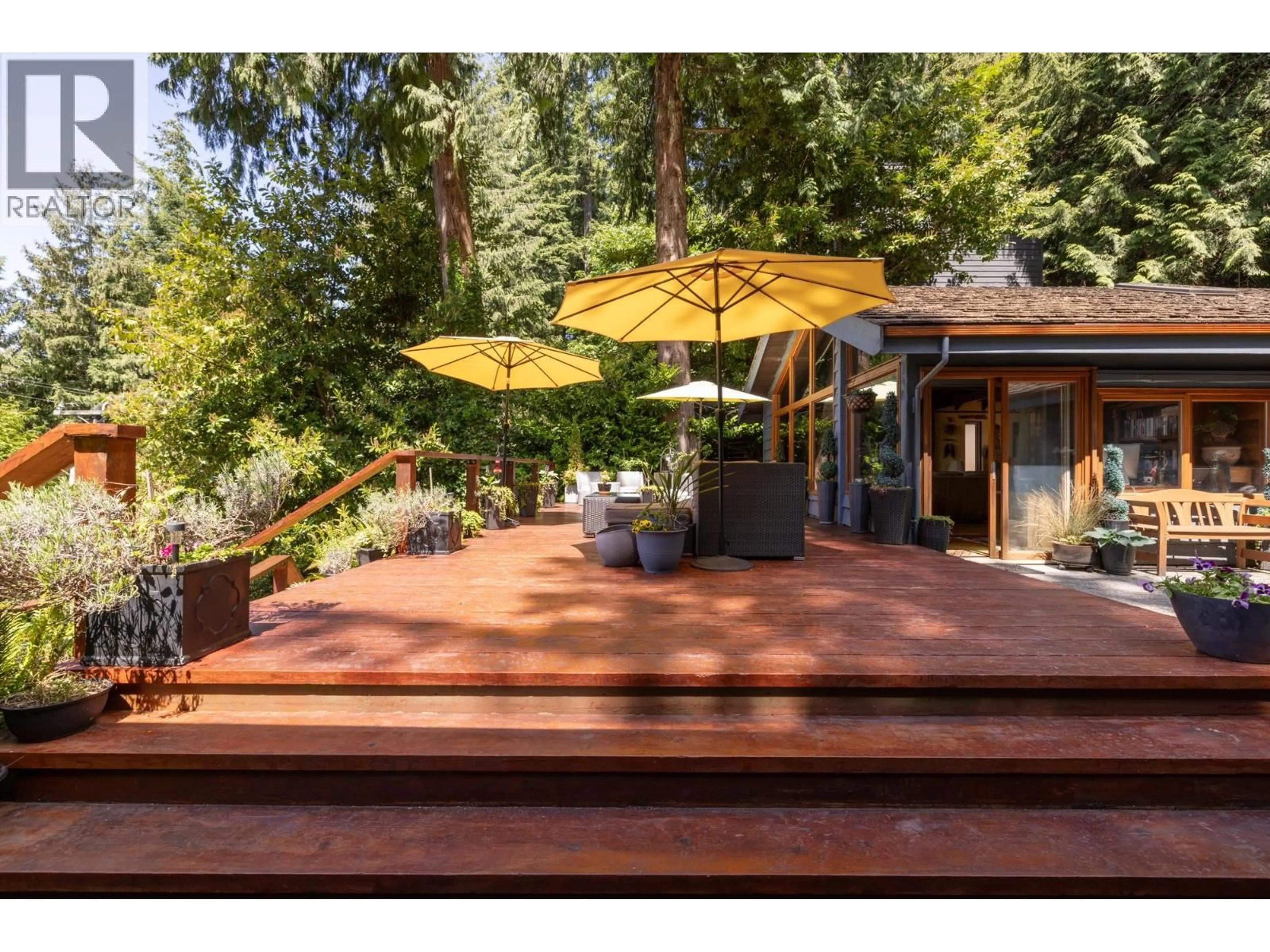 Patio, forest/trees view for 315 BAYVIEW ROAD, Lions Bay British Columbia V0N2E0