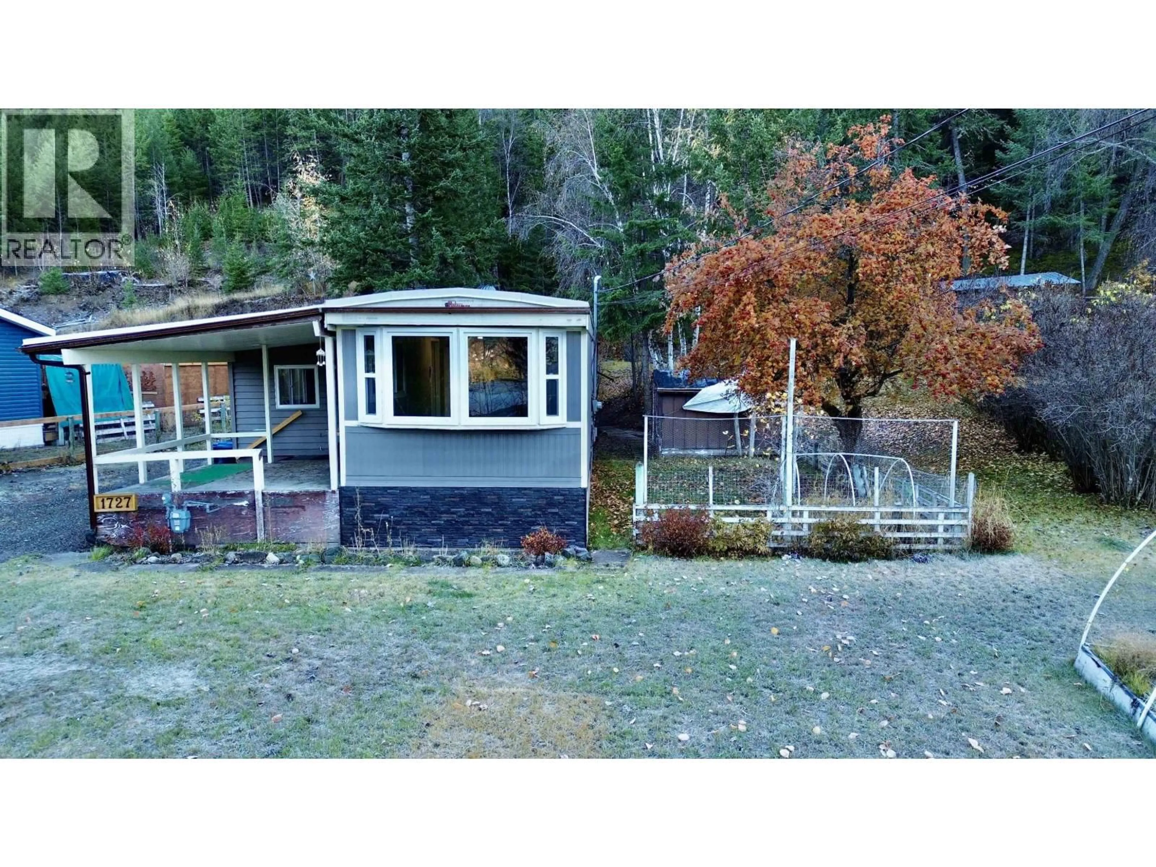 Shed for 1727 HAZEL STREET, Williams Lake British Columbia V2G3E1