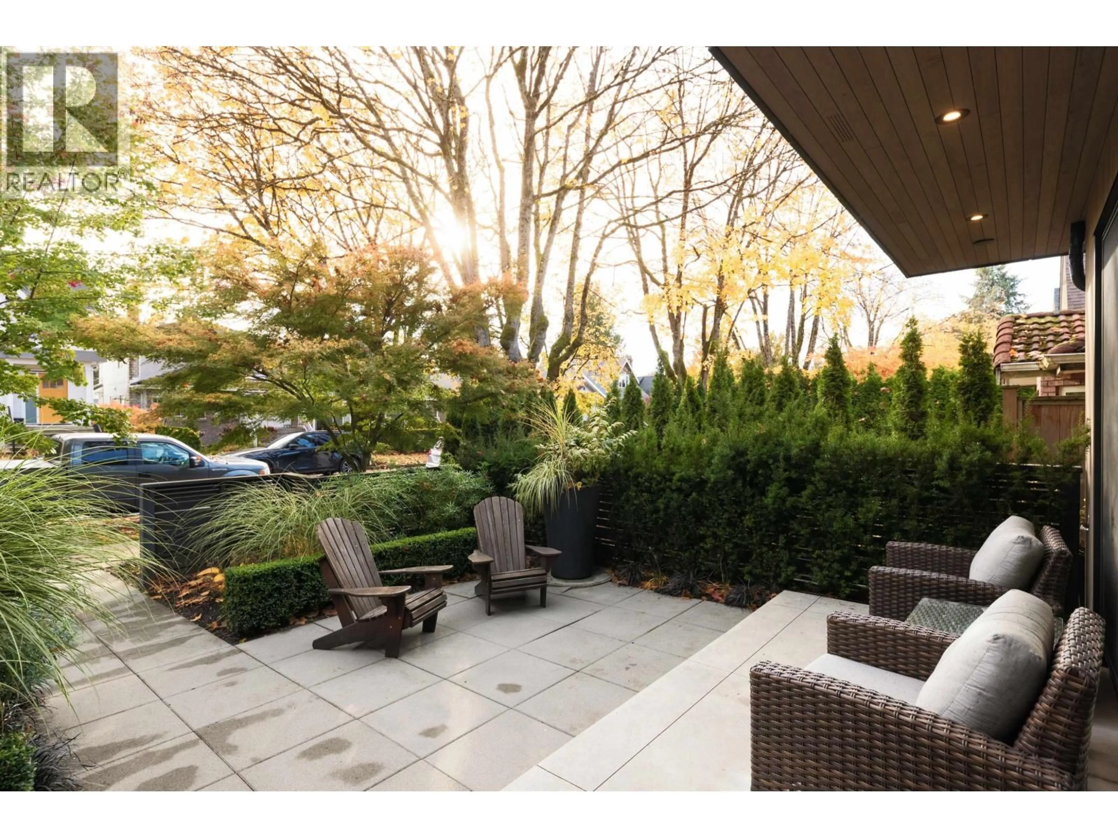 Patio, unknown for 2939 15TH AVENUE, Vancouver British Columbia V6K3A2