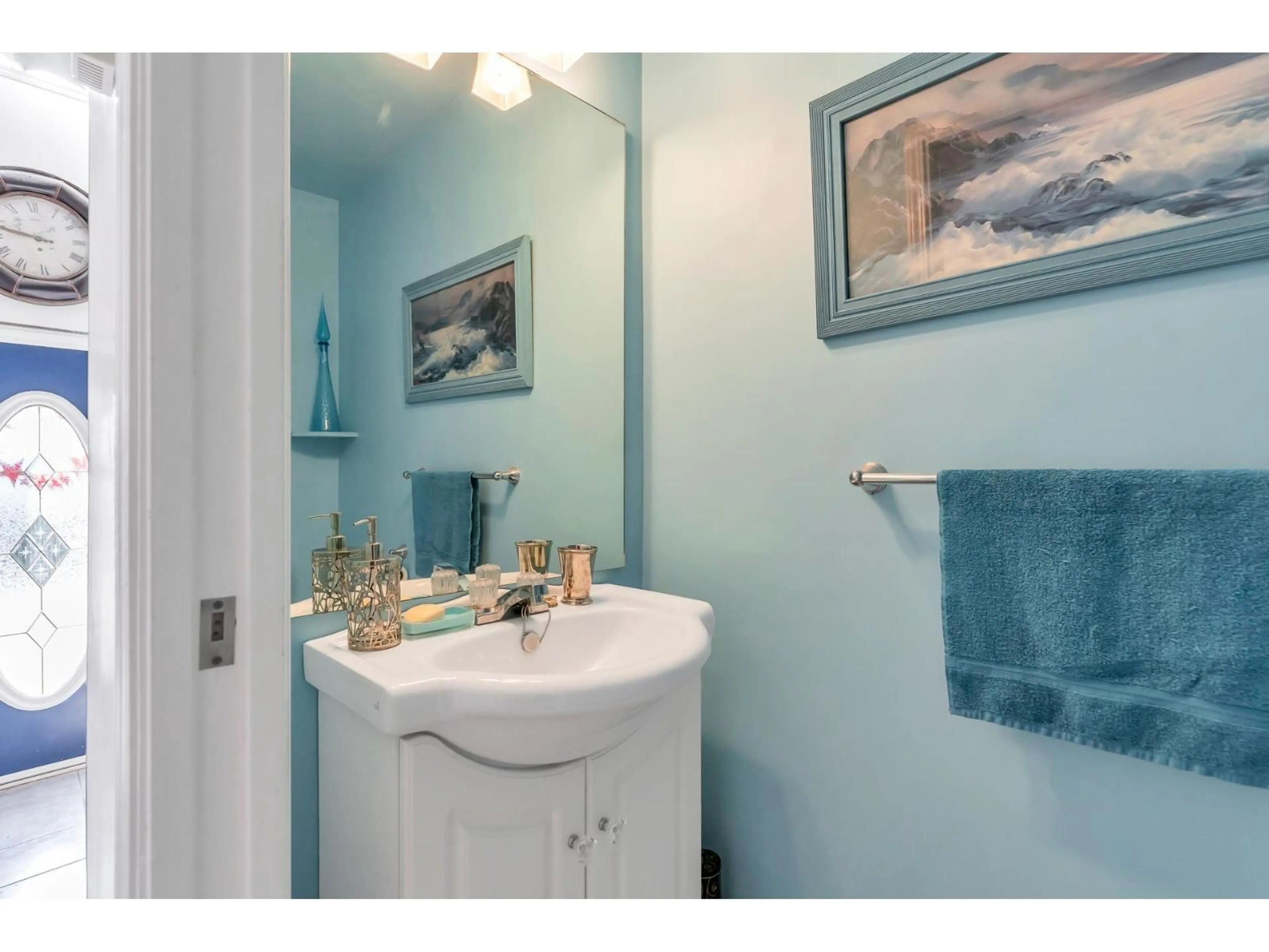 Standard bathroom, ceramic/tile floor for 6 - 7450 HURON STREET, Chilliwack British Columbia V2R5K8