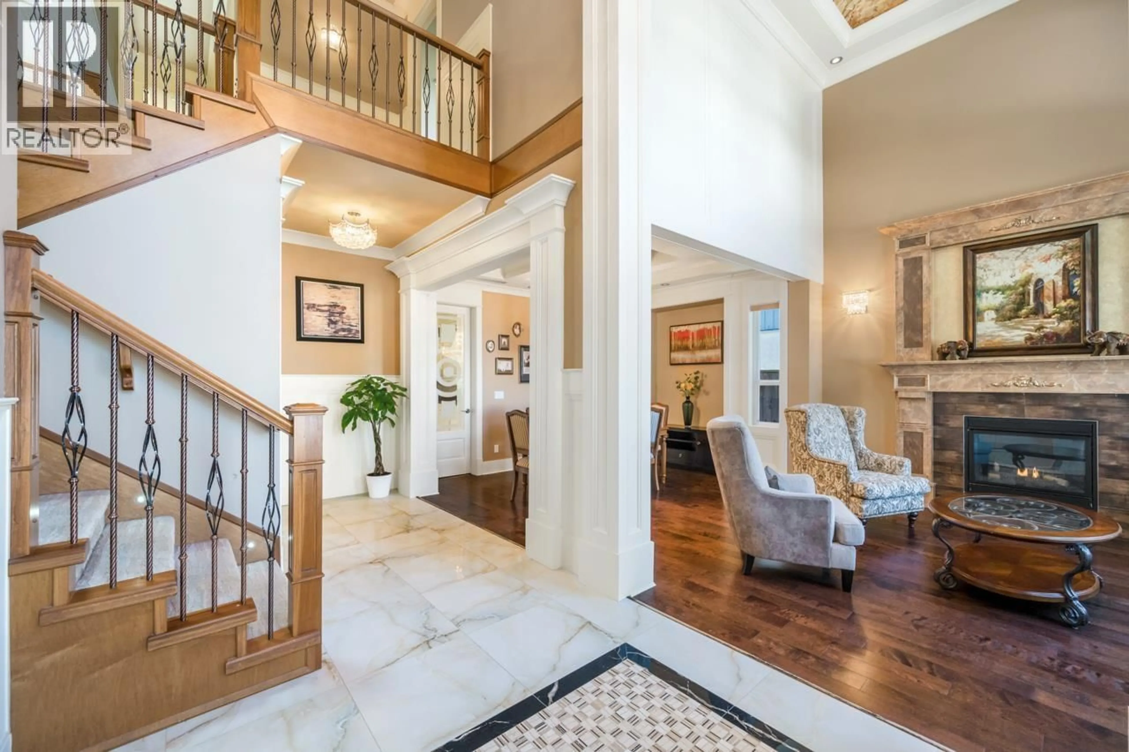 Indoor entryway for 6331 BELLFLOWER DRIVE, Richmond British Columbia V7C2H7