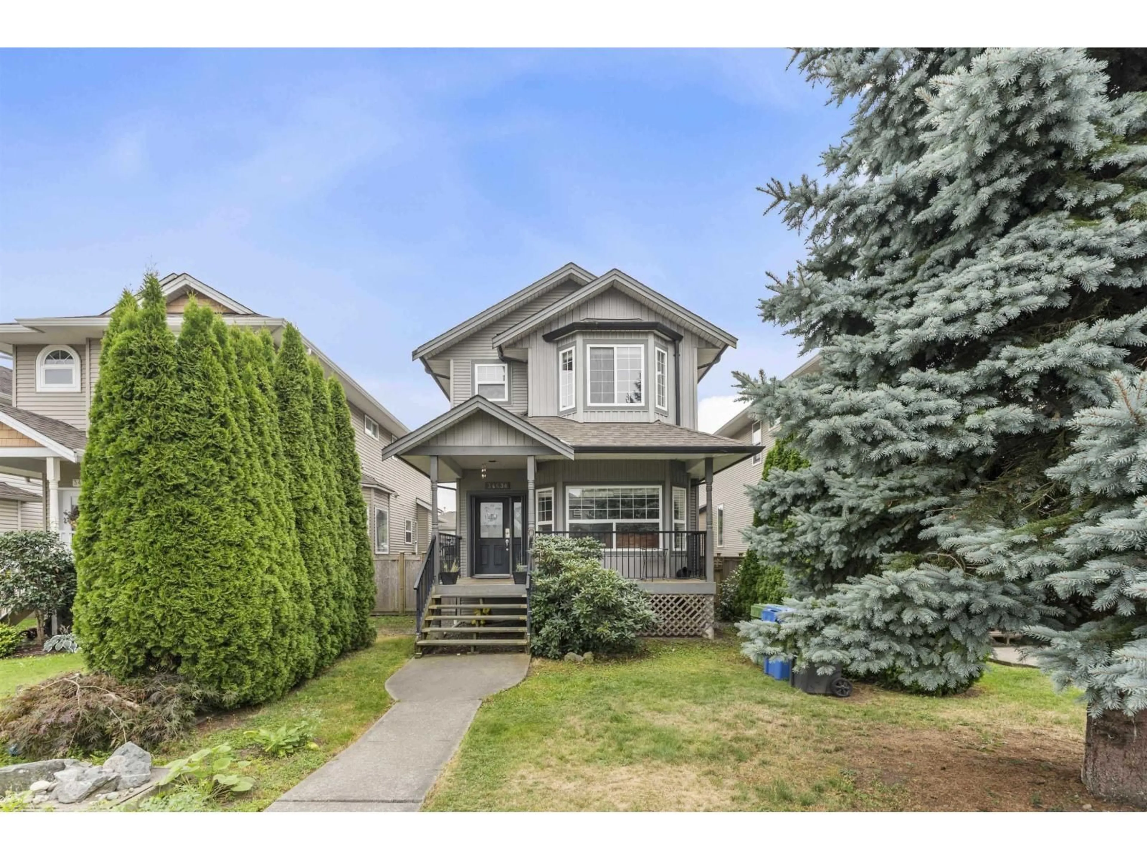 Home with vinyl exterior material, street for 34636 7TH, Abbotsford British Columbia V2S8C4